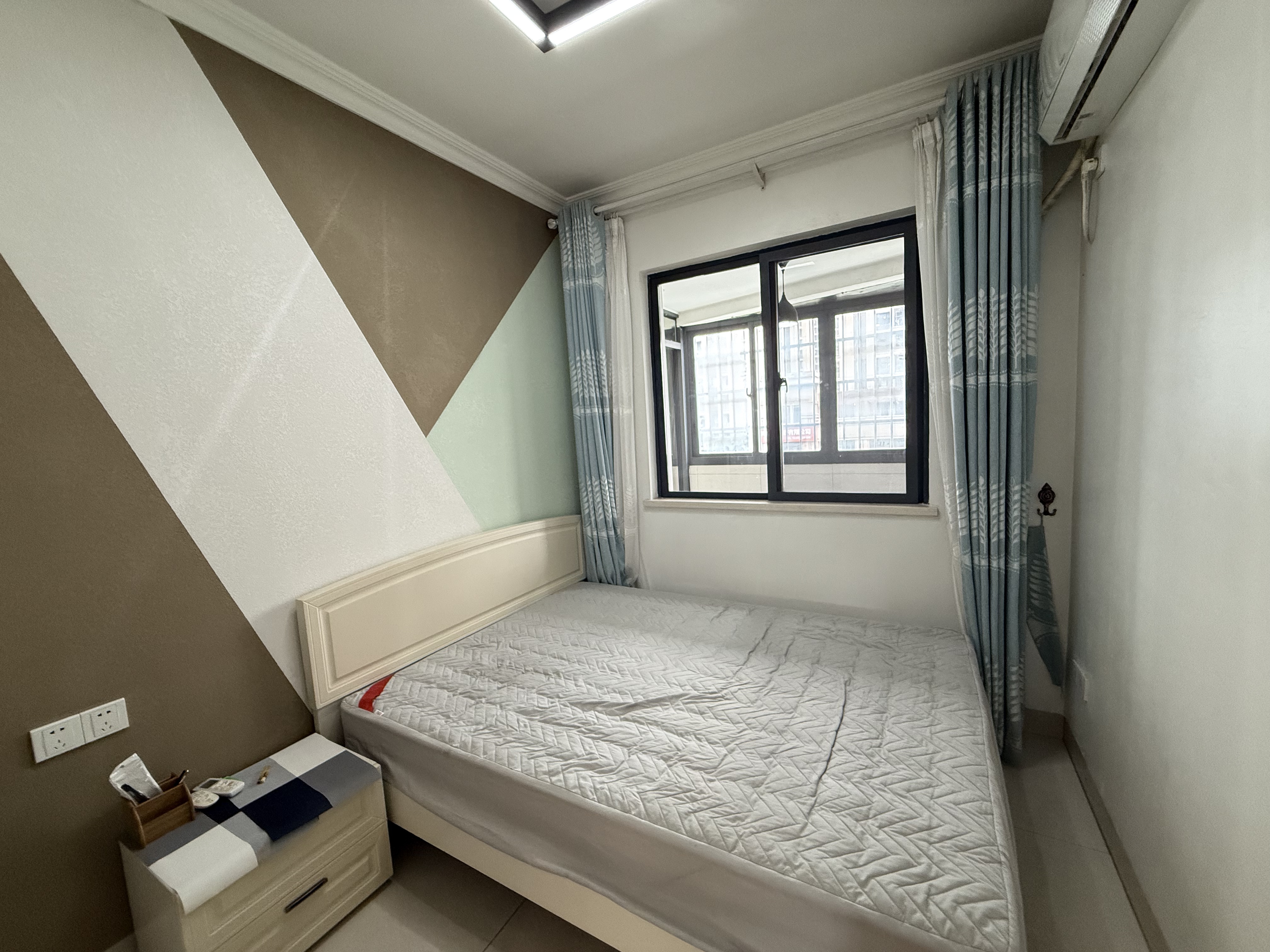 新城吾悦广场 3室2厅1卫 3100.0元/月 新城吾悦广场 3室2厅1卫 3100.0元/月室内图