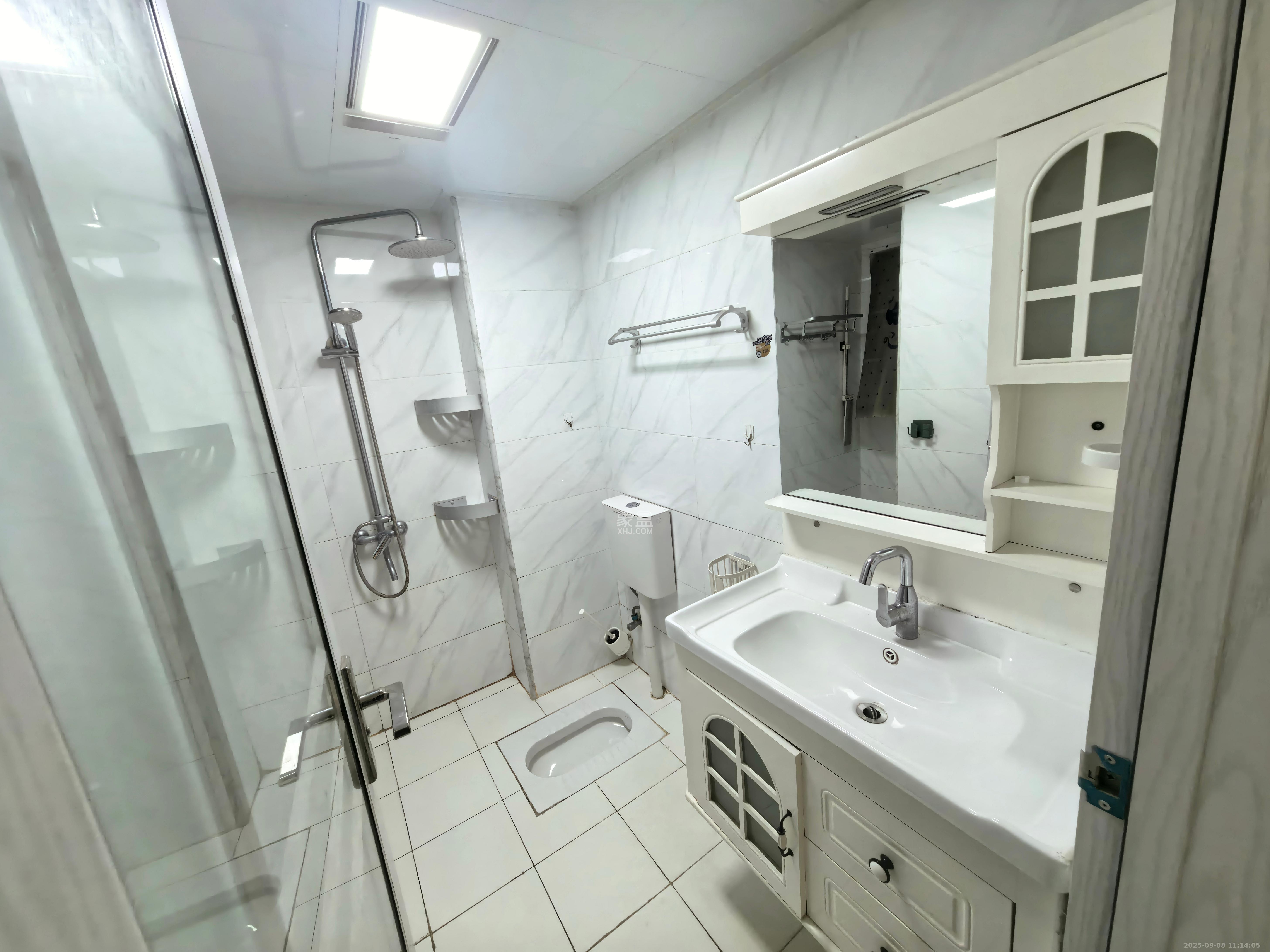 协信星澜汇  3室2厅1卫    3000.0元/月室内图