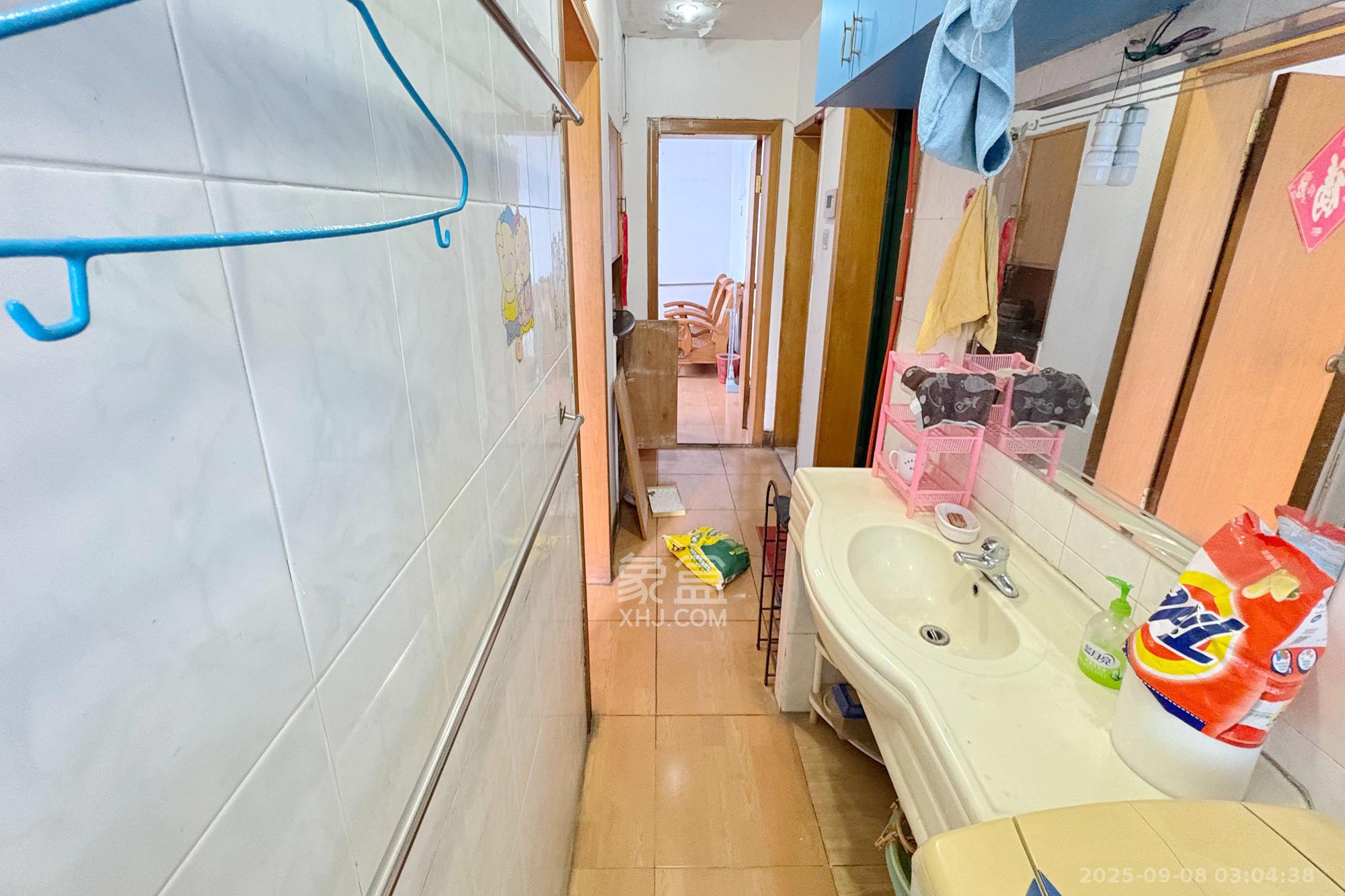 省政府机关二院  3室1厅1卫    86.0万其他