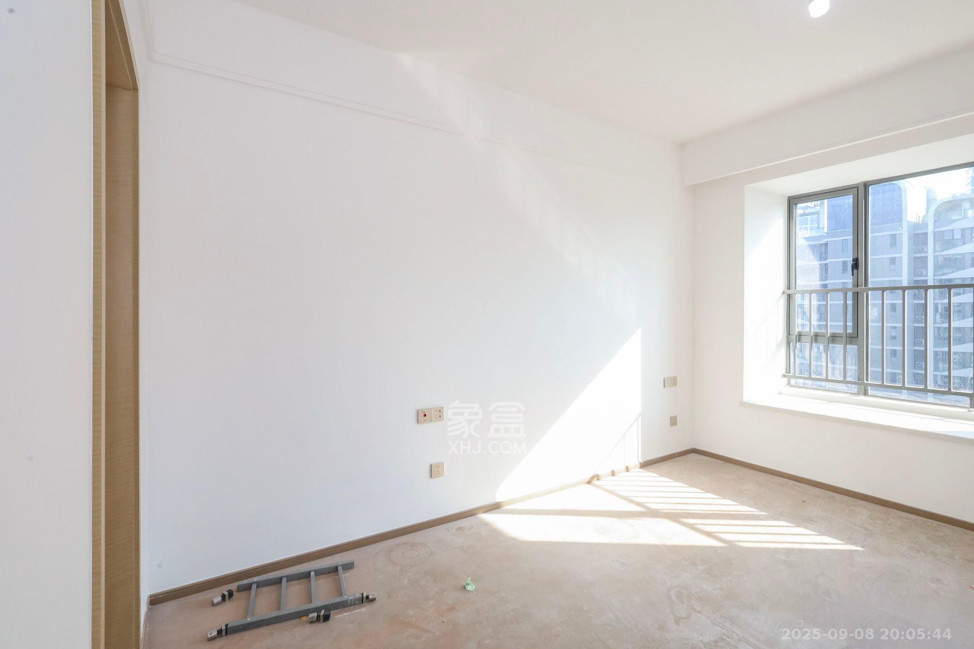 复地滨江金融中心  4室2厅2卫    4500.0元/月 复地滨江金融中心  4室2厅2卫    4500.0元/月室内图