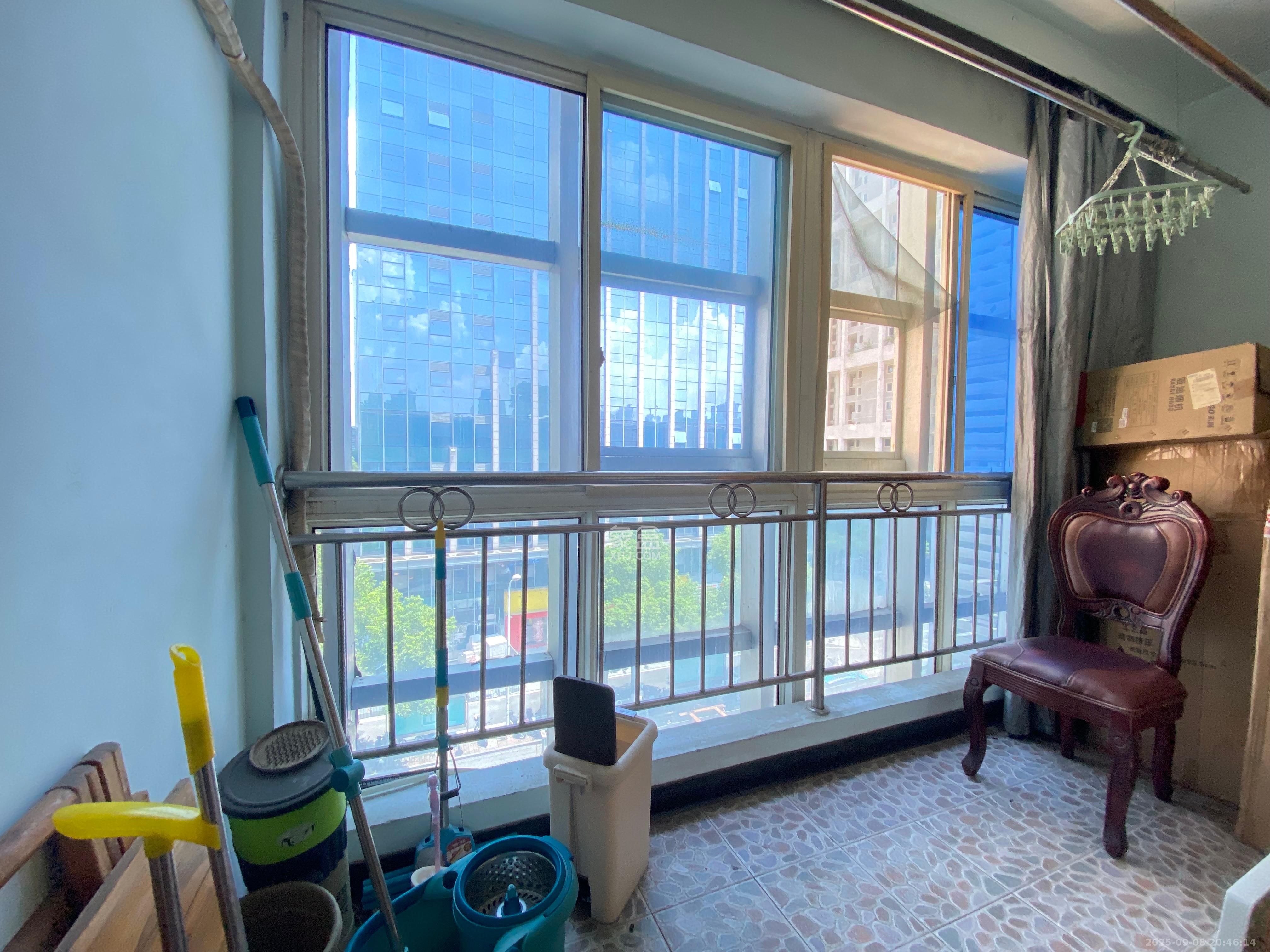 都市E站 1室1厅1卫 1200.0元/月 都市E站 1室1厅1卫 1200.0元/月室内图