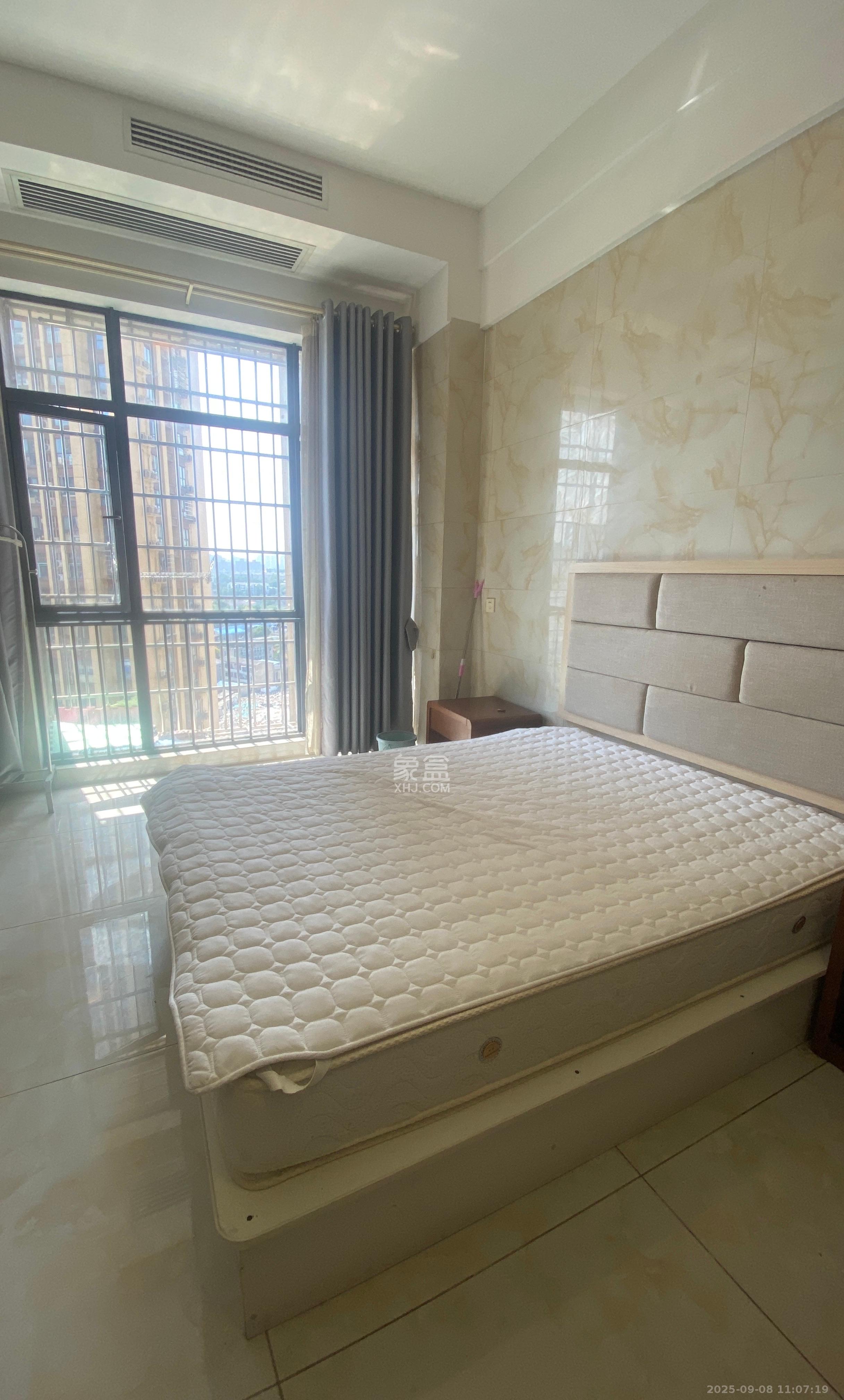 叠彩兰亭 1室1厅1卫 1350.0元/月 叠彩兰亭 1室1厅1卫 1350.0元/月室内图