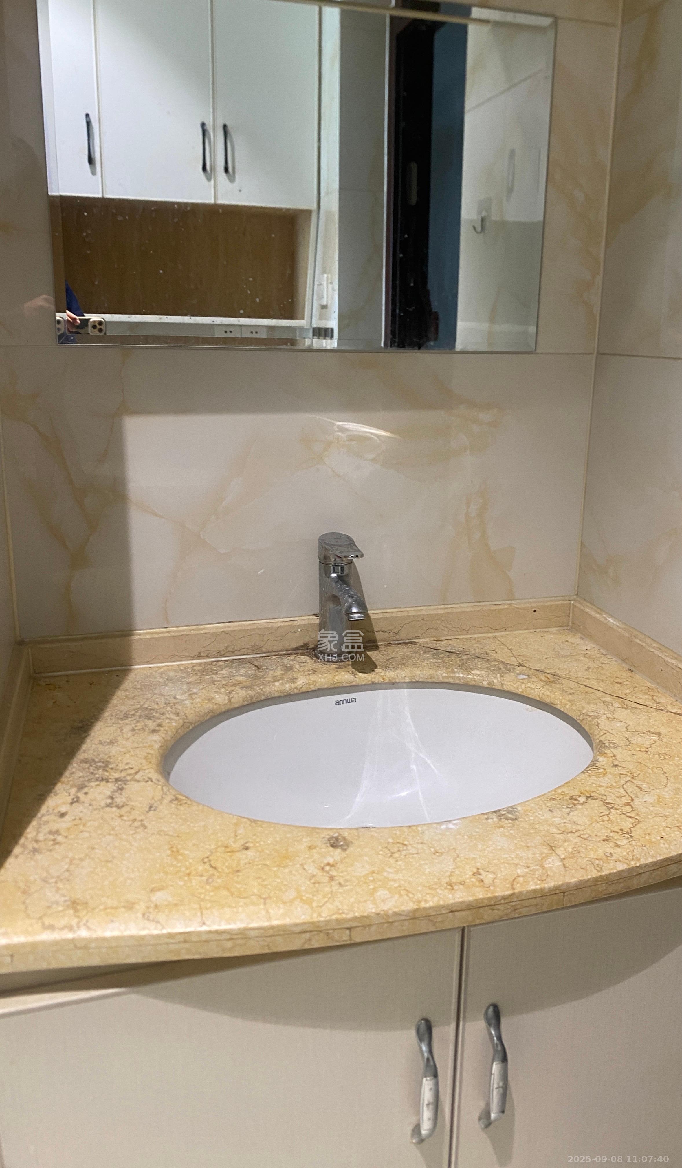 叠彩兰亭 1室1厅1卫 1350.0元/月 叠彩兰亭 1室1厅1卫 1350.0元/月室内图