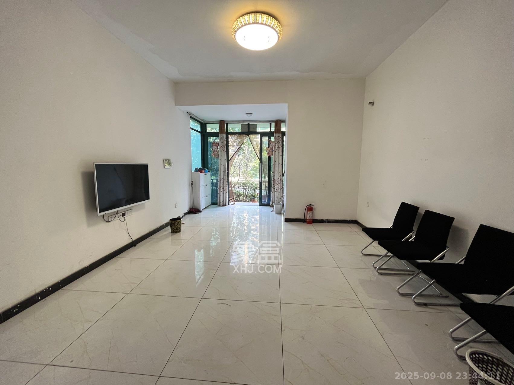 恒大城  3室2厅1卫    2700.0元/月室内图