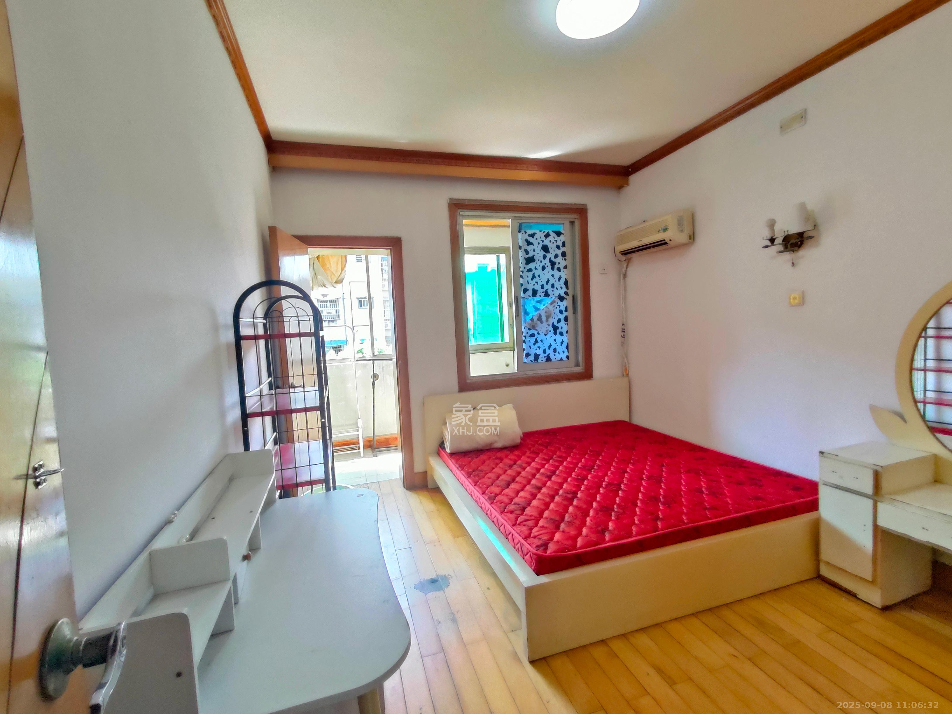 机械化宿舍  3室2厅1卫    1200.0元/月室内图