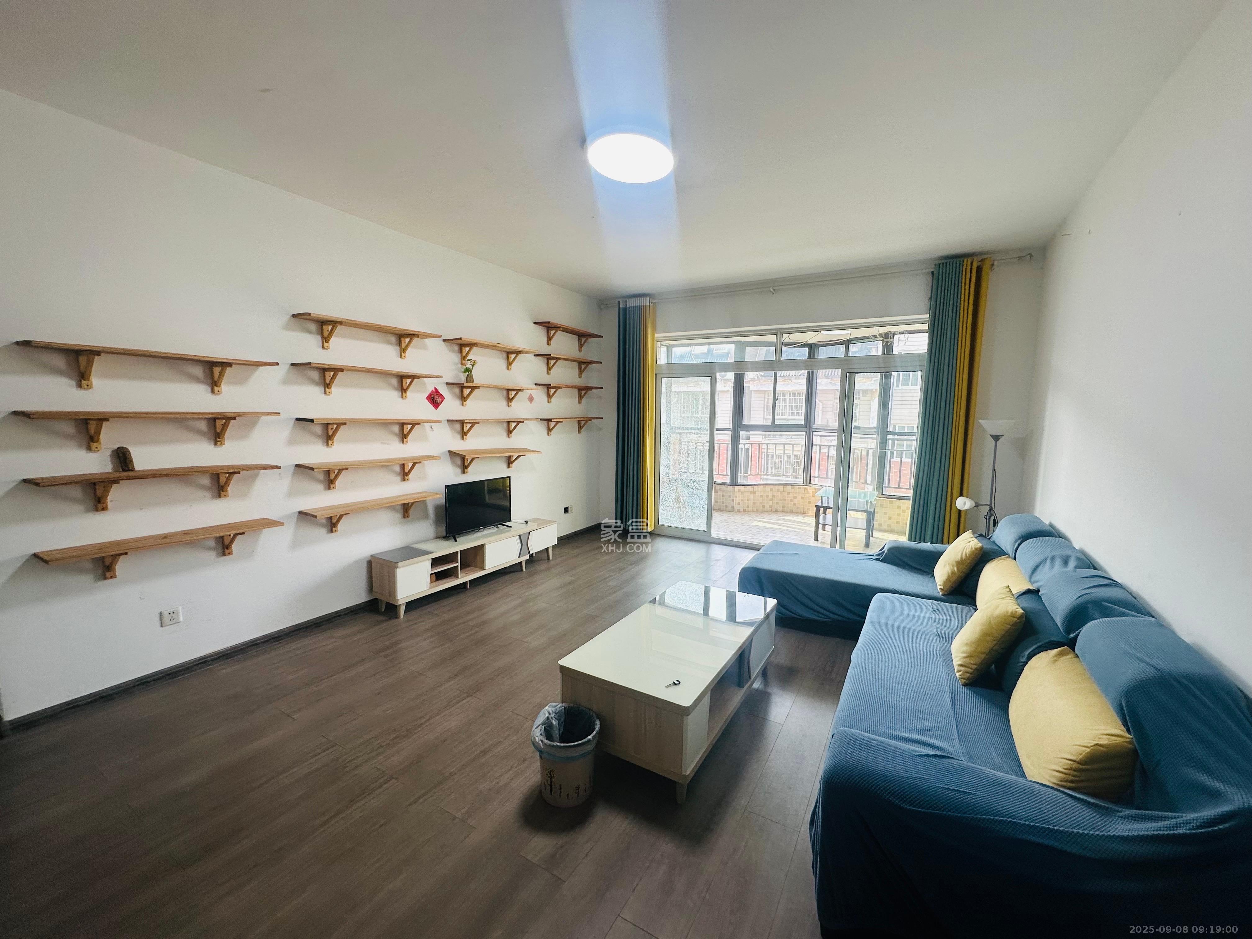 水木兰庭  3室2厅2卫    2000.0元/月室内图