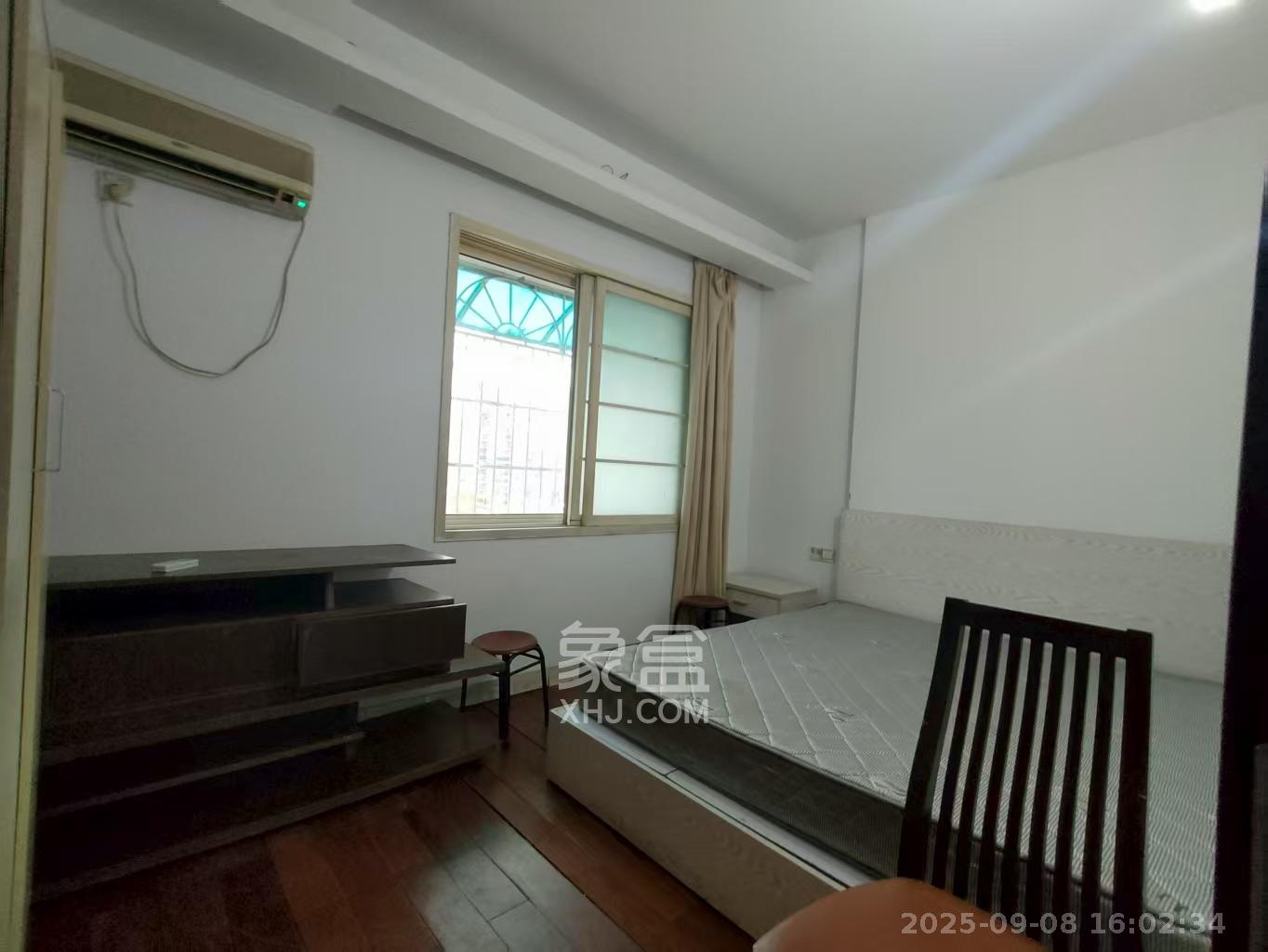 广济苑公寓  3室1厅1卫    2400.0元/月室内图