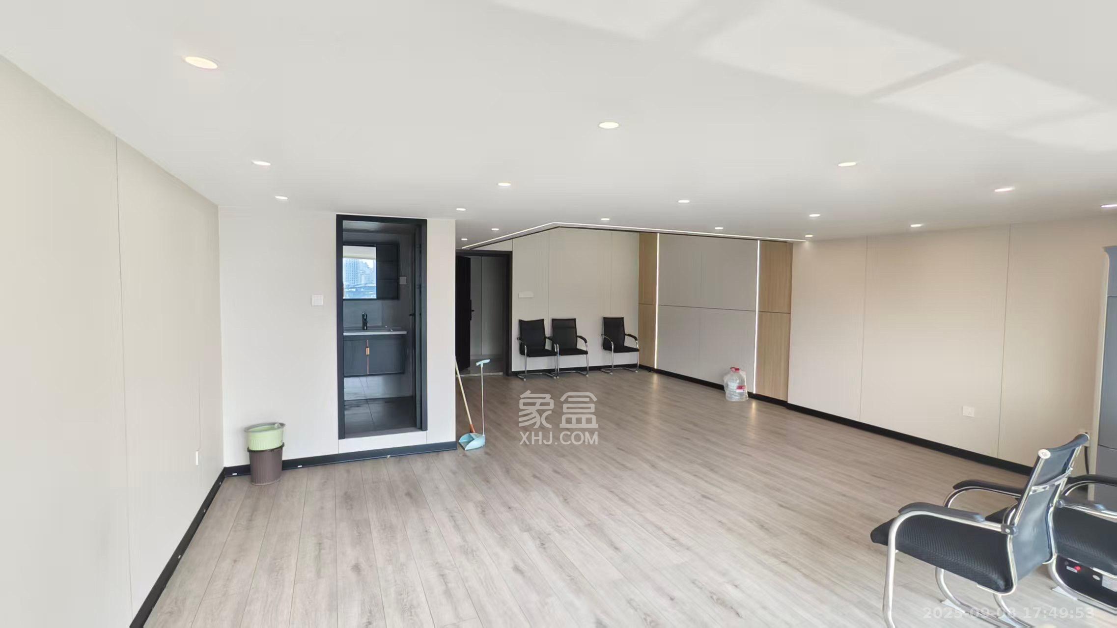 京武浪琴山三期(京武中心) 3室2厅1卫 4800.0元/月 京武浪琴山三期(京武中心) 3室2厅1卫 4800.0元/月室内图