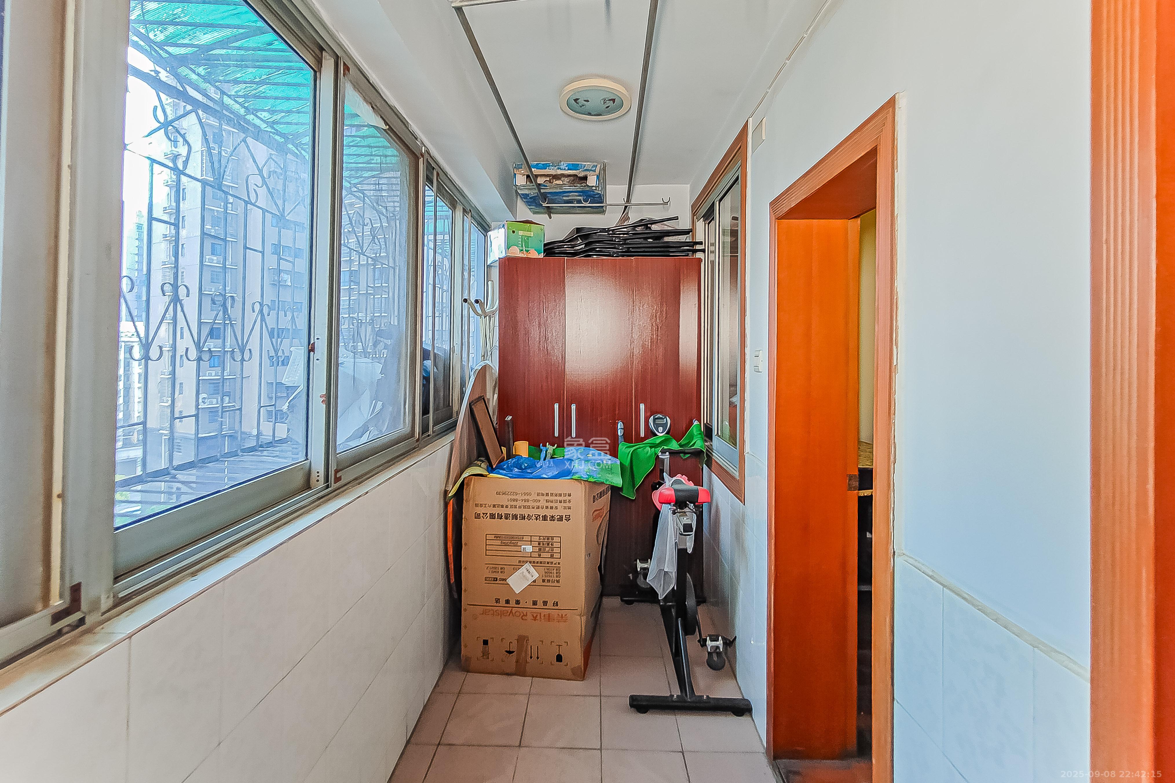 湘江航运宿舍  3室2厅1卫    48.8万 湘江航运宿舍  3室2厅1卫    48.8万阳台