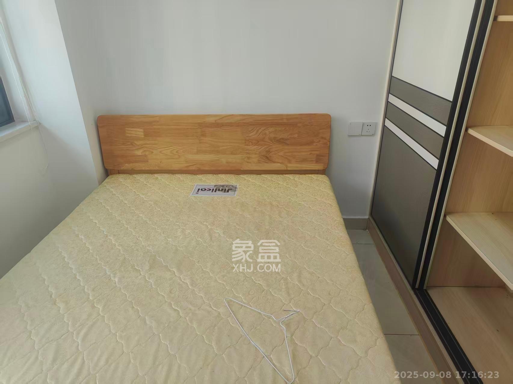 长房明宸府  2室2厅1卫   1800.00元/月室内图