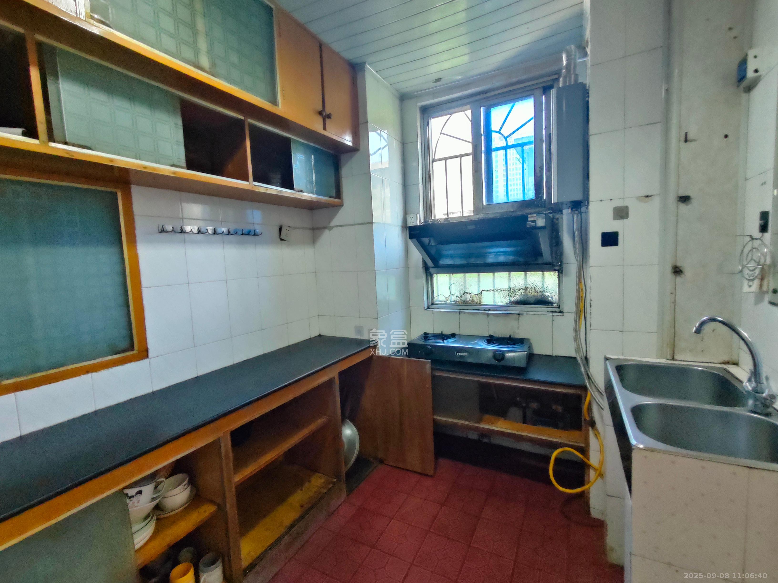 机械化宿舍  3室2厅1卫    1200.0元/月室内图