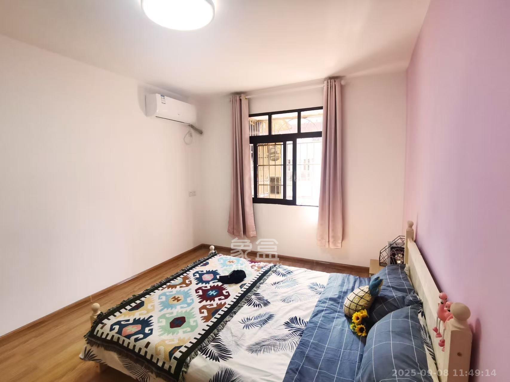 向韶村 3室2厅1卫 1800.0元/月 向韶村 3室2厅1卫 1800.0元/月室内图