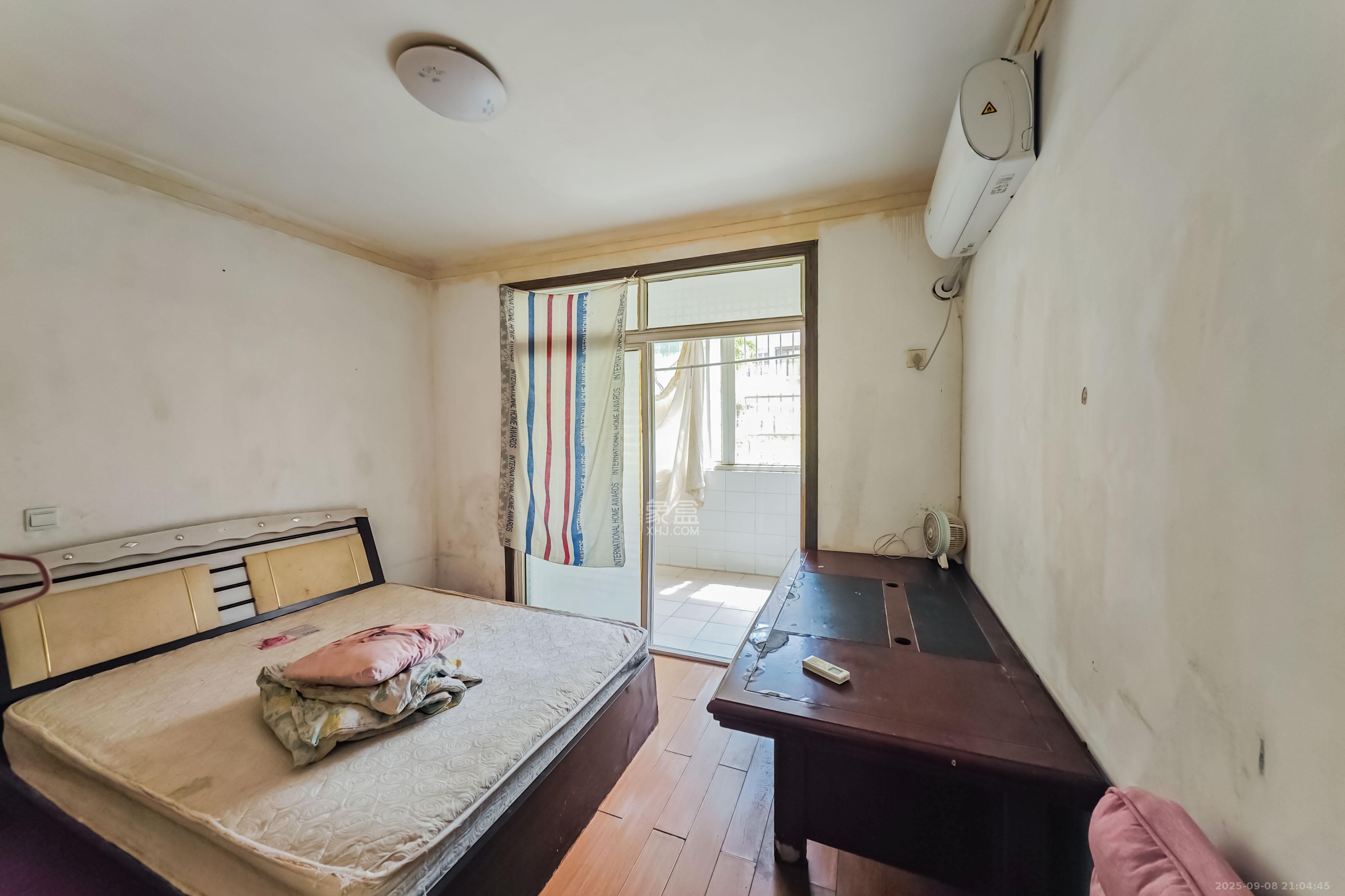 新星小区 3室2厅1卫 60.0万 新星小区 3室2厅1卫 60.0万卧室