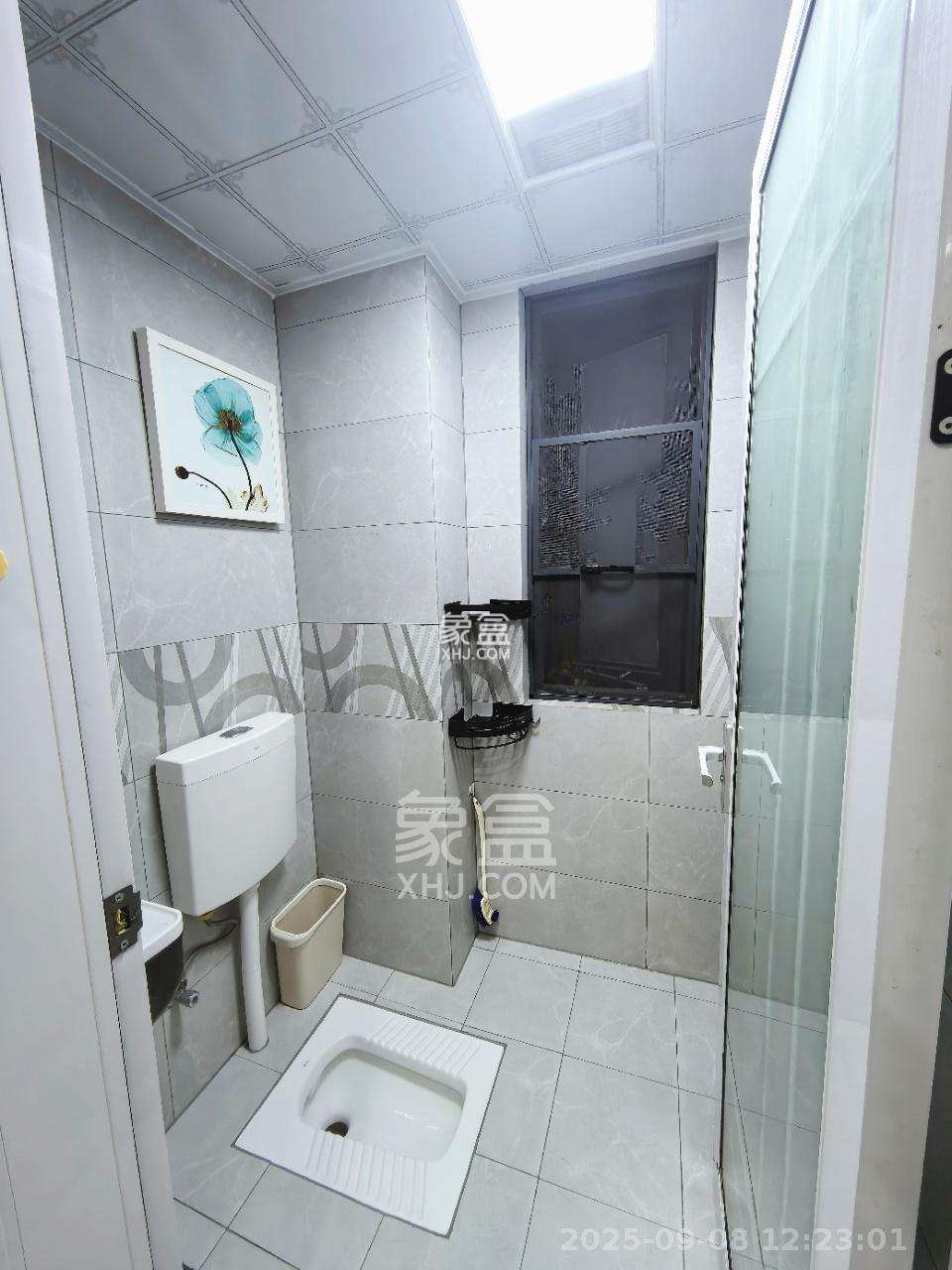 叠彩兰亭 3室2厅1卫 2400.0元/月 叠彩兰亭 3室2厅1卫 2400.0元/月室内图