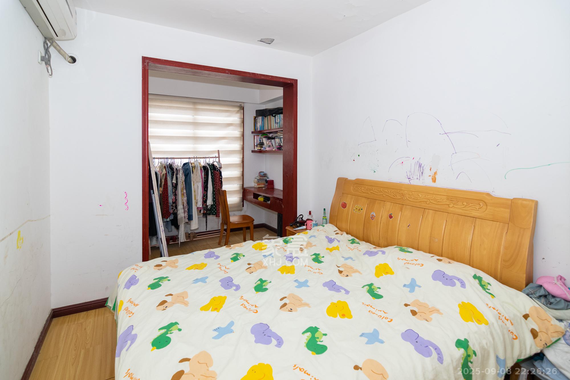 新城国际花都 3室2厅2卫 65.0万 新城国际花都 3室2厅2卫 65.0万卧室