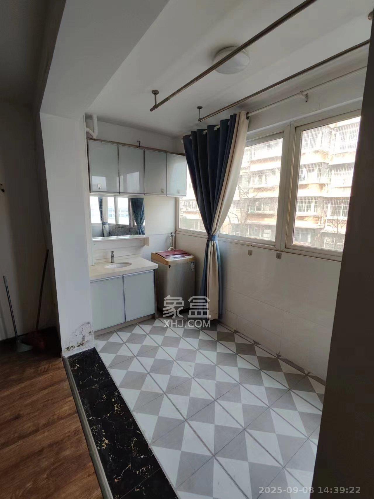 景环小区  2室2厅1卫    1600.0元/月室内图