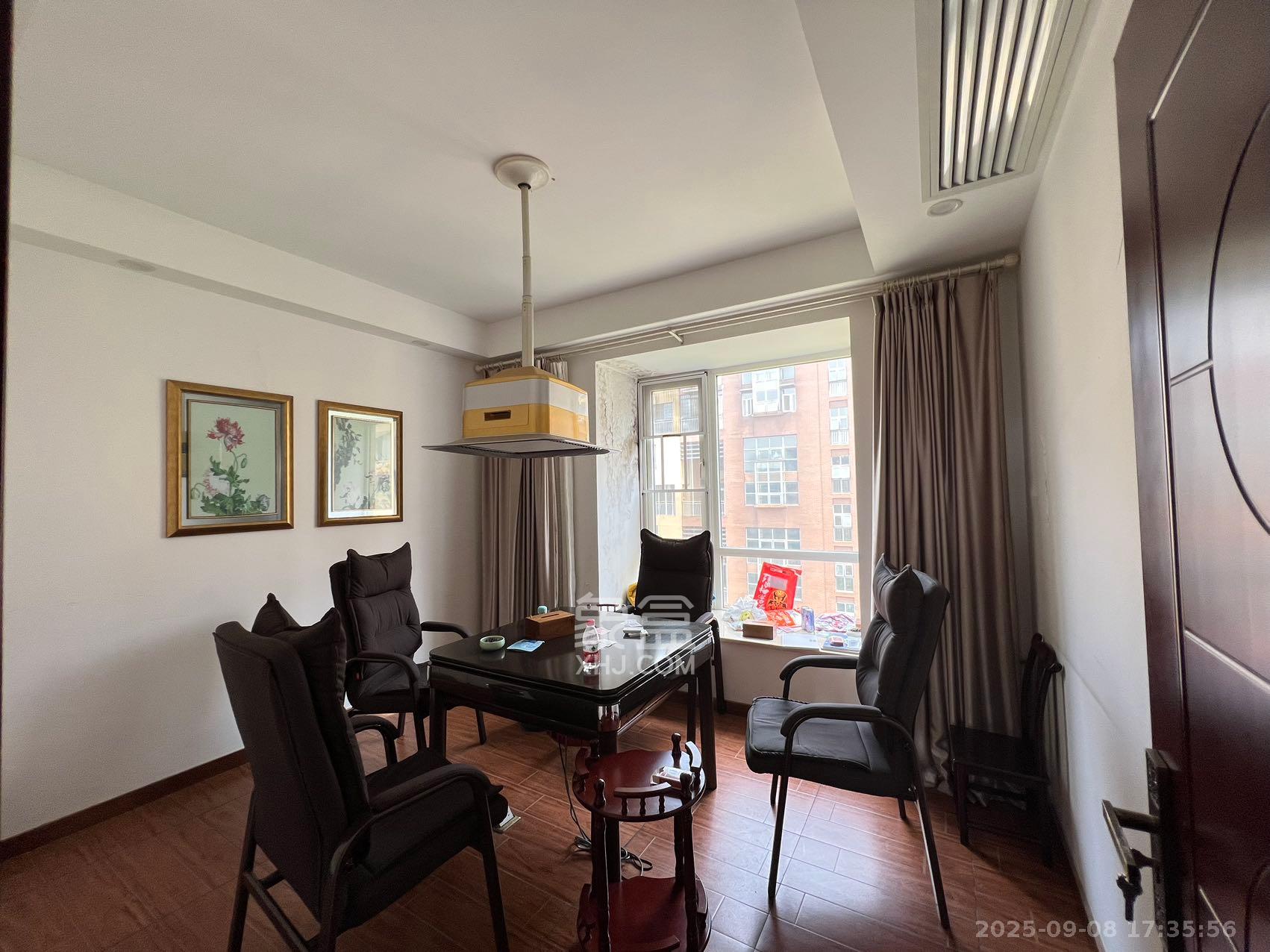 嘉华城（一期）  6室2厅4卫    18000.0元/月室内图