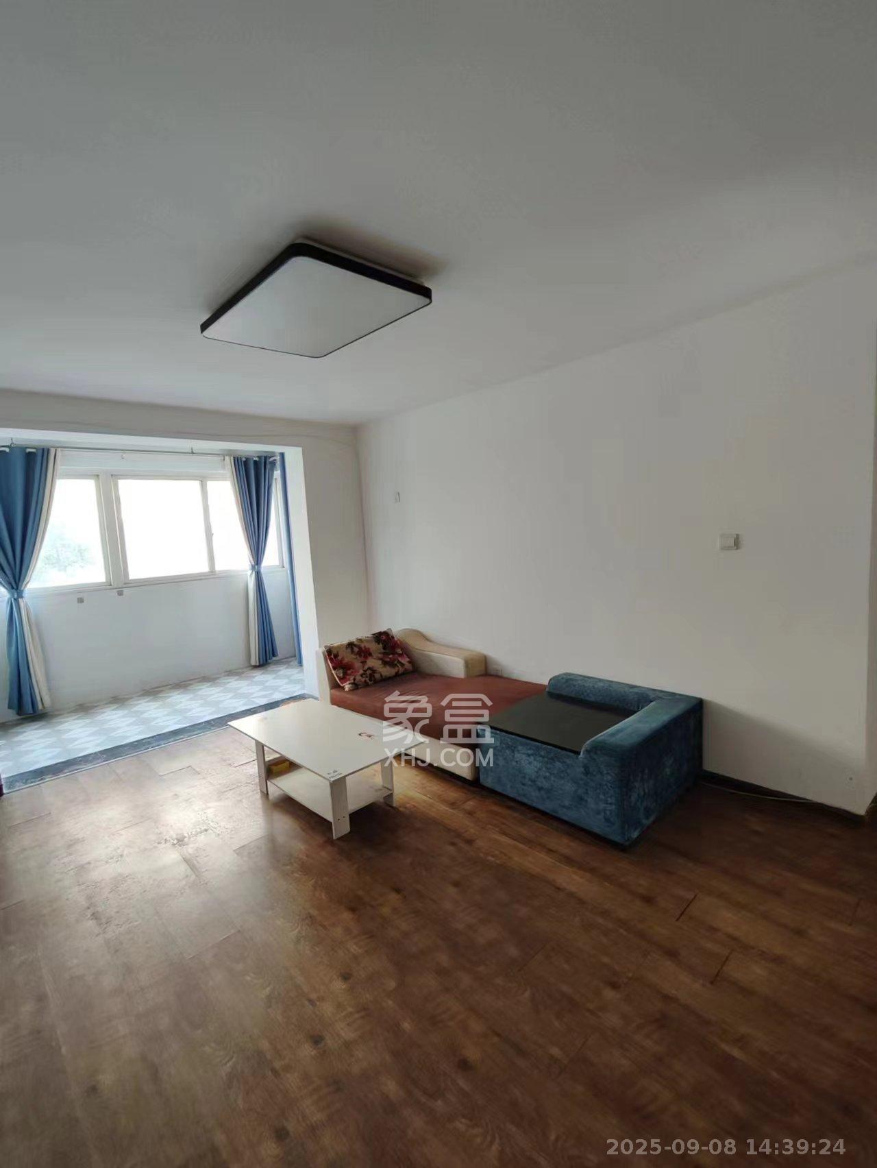 景环小区  2室2厅1卫    1600.0元/月室内图