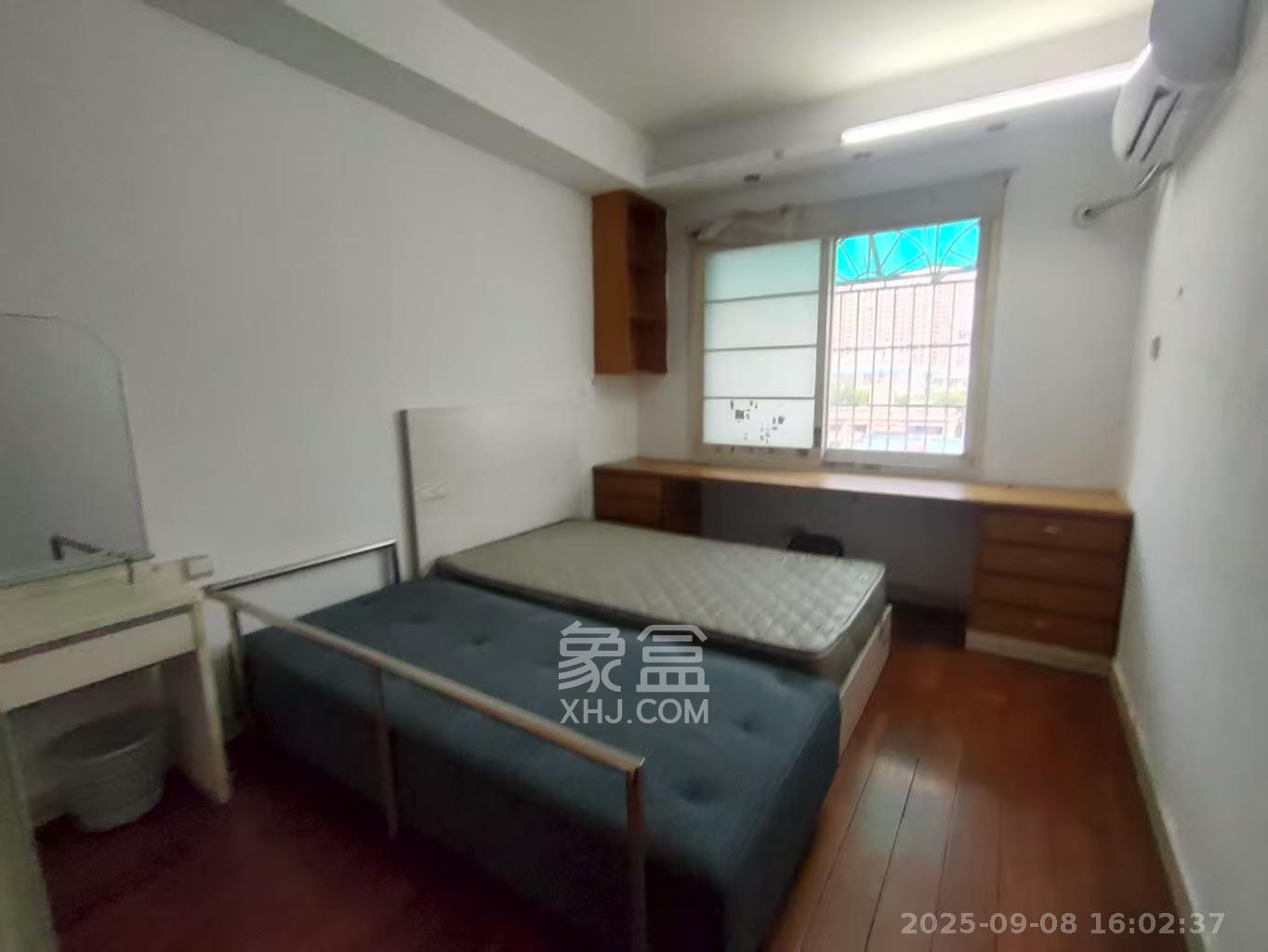 广济苑公寓  3室1厅1卫    2400.0元/月室内图