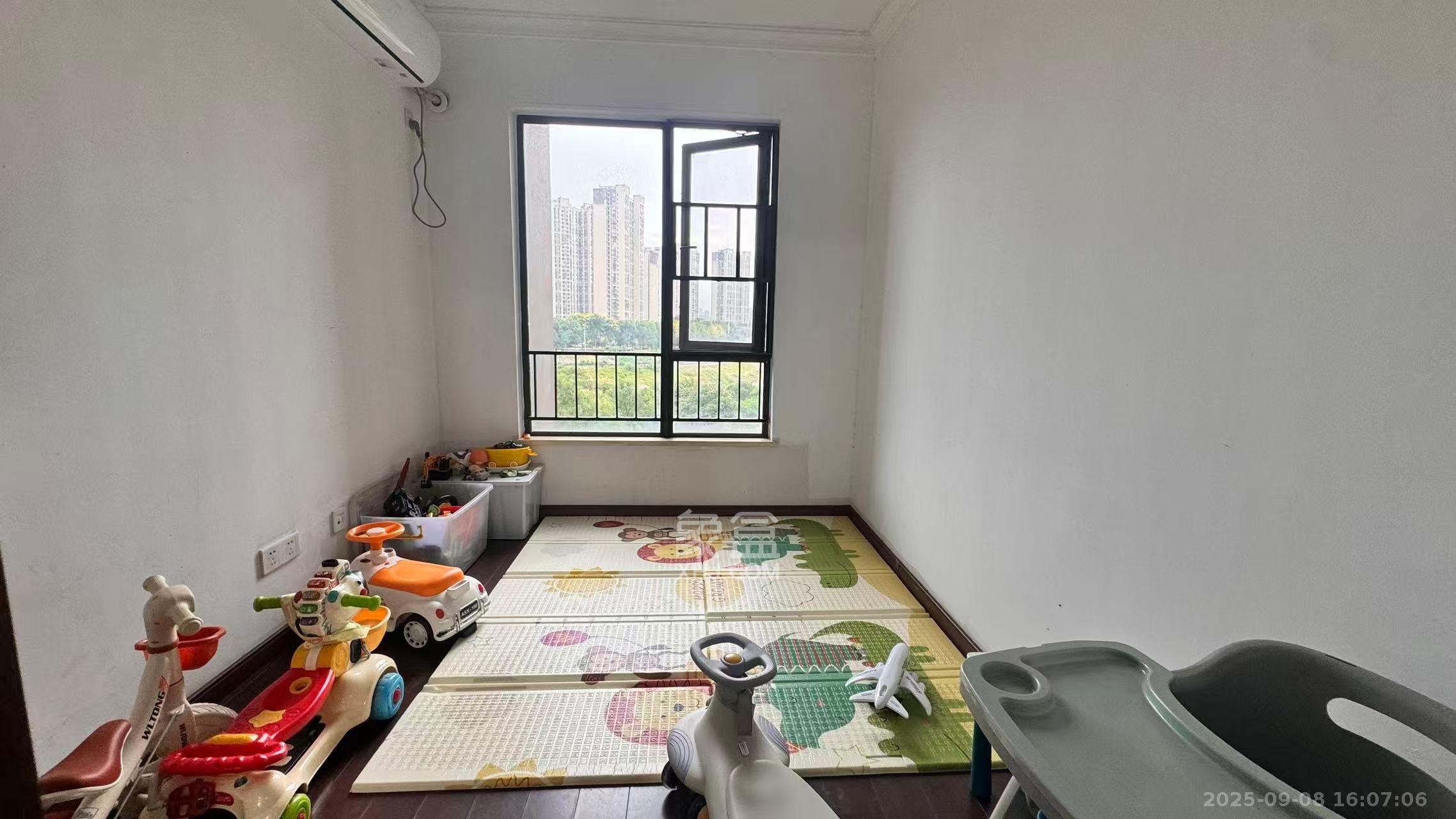 万科白鹭郡 4室2厅2卫 3000.0元/月 万科白鹭郡 4室2厅2卫 3000.0元/月室内图