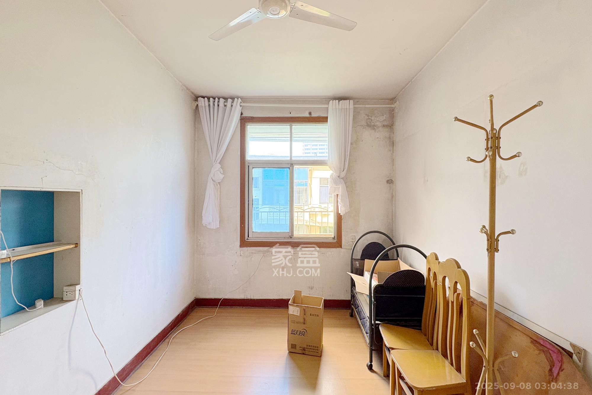 省政府机关二院  3室1厅1卫    86.0万其他