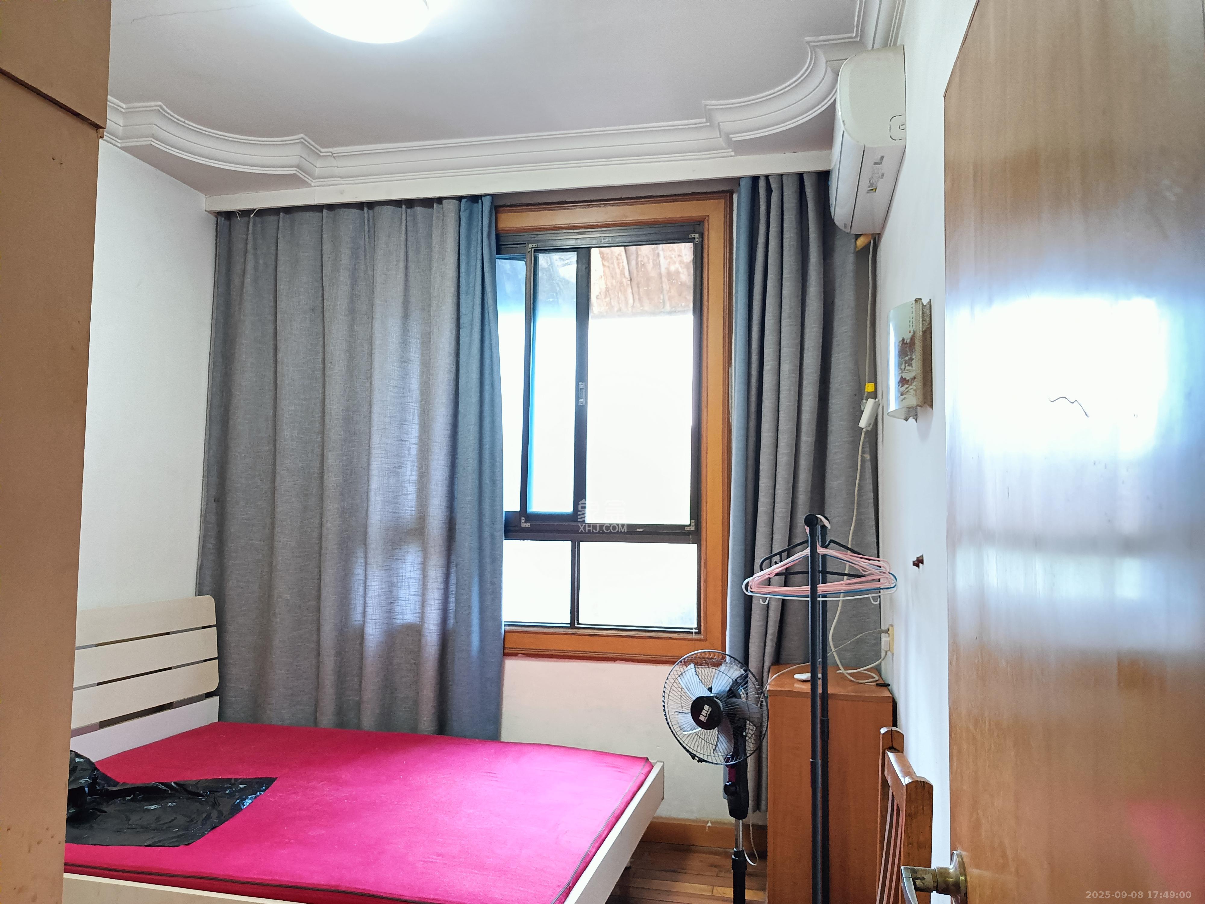 迎宾路散盘  2室1厅1卫    2100.0元/月室内图