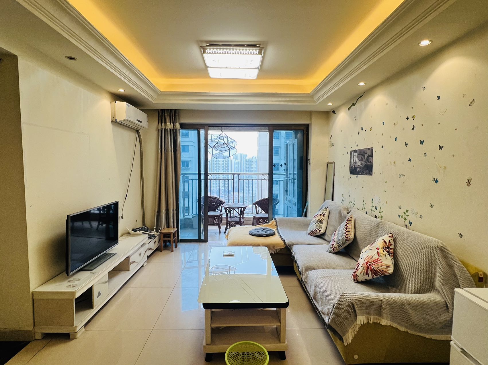 碧桂园  3室2厅1卫    1500.0元/月室内图