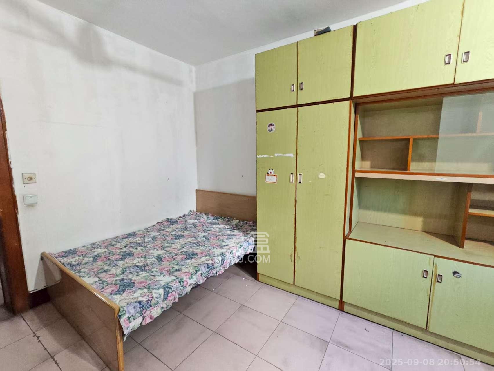 建材储运公司宿舍  2室1厅1卫    1400.0元/月 建材储运公司宿舍  2室1厅1卫    1400.0元/月室内图