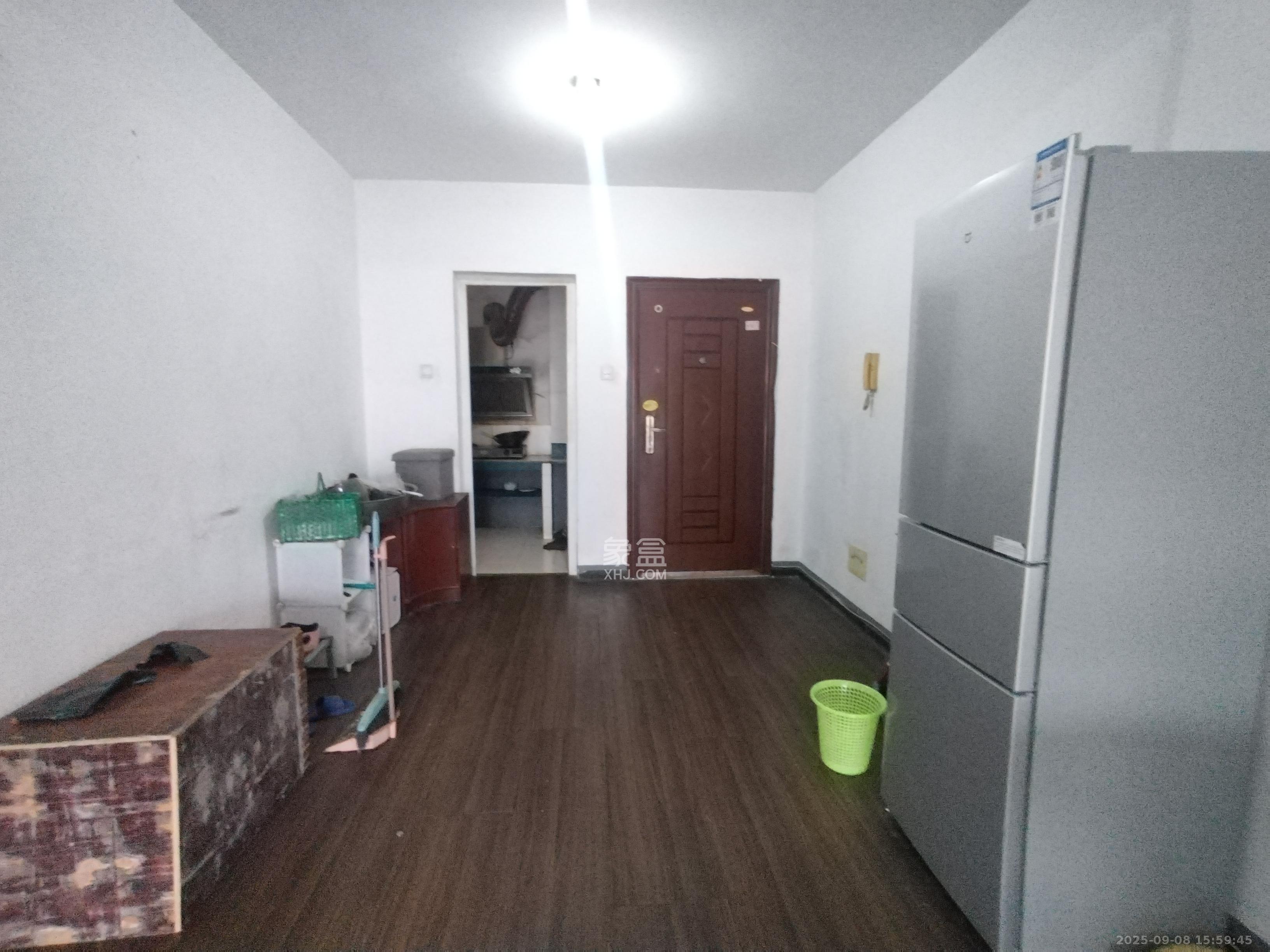 新诚小区 2室2厅1卫 1500.0元/月 新诚小区 2室2厅1卫 1500.0元/月室内图