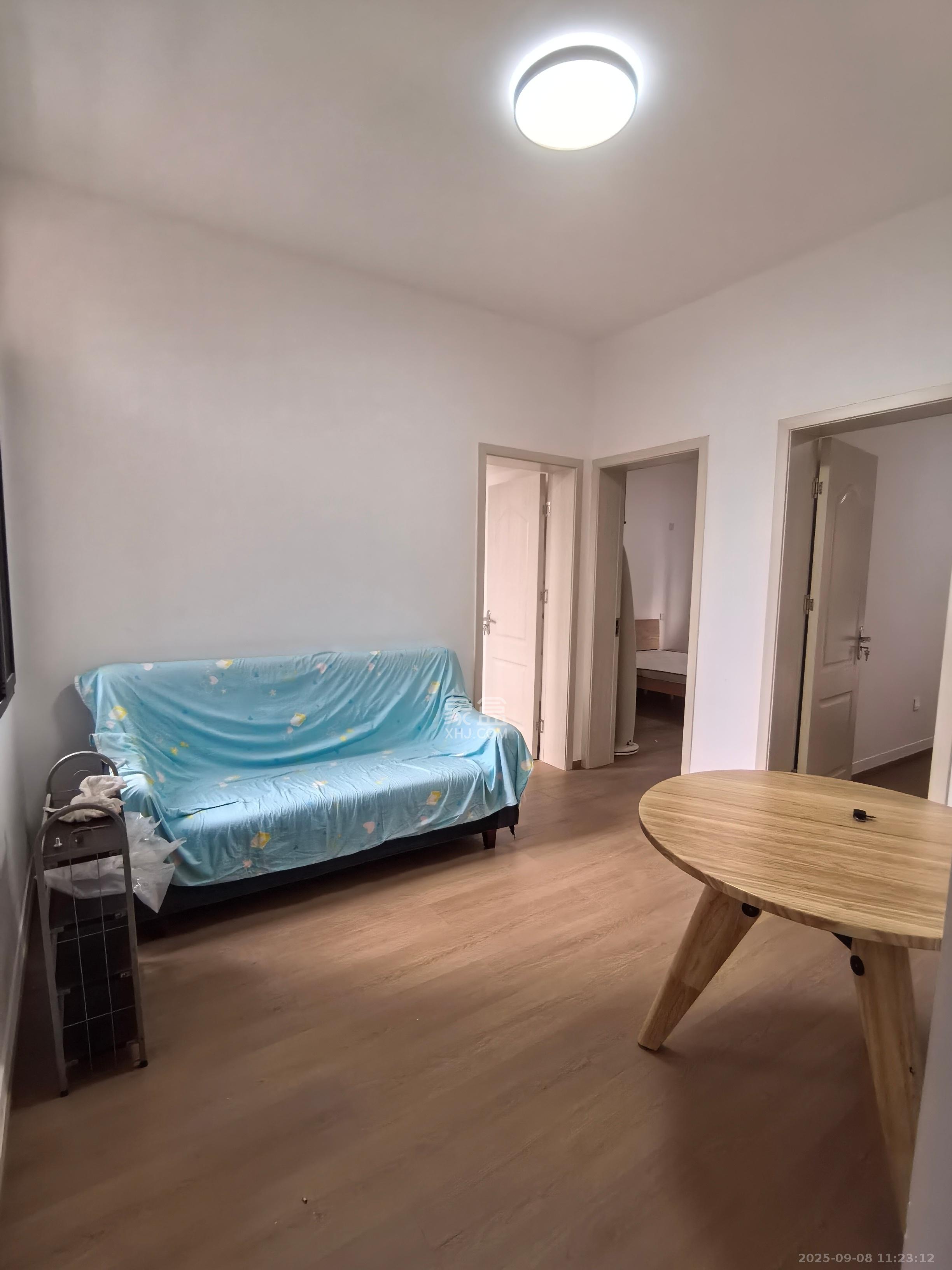 省纺织物资设备总公司  1室0厅0卫    2800.0元/月 省纺织物资设备总公司  1室0厅0卫    2800.0元/月