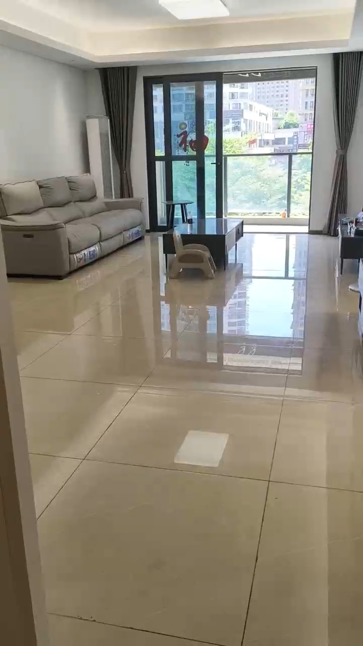 华润中心二期东悦府  3室2厅2卫    6500.0元/月 华润中心二期东悦府  3室2厅2卫    6500.0元/月室内图