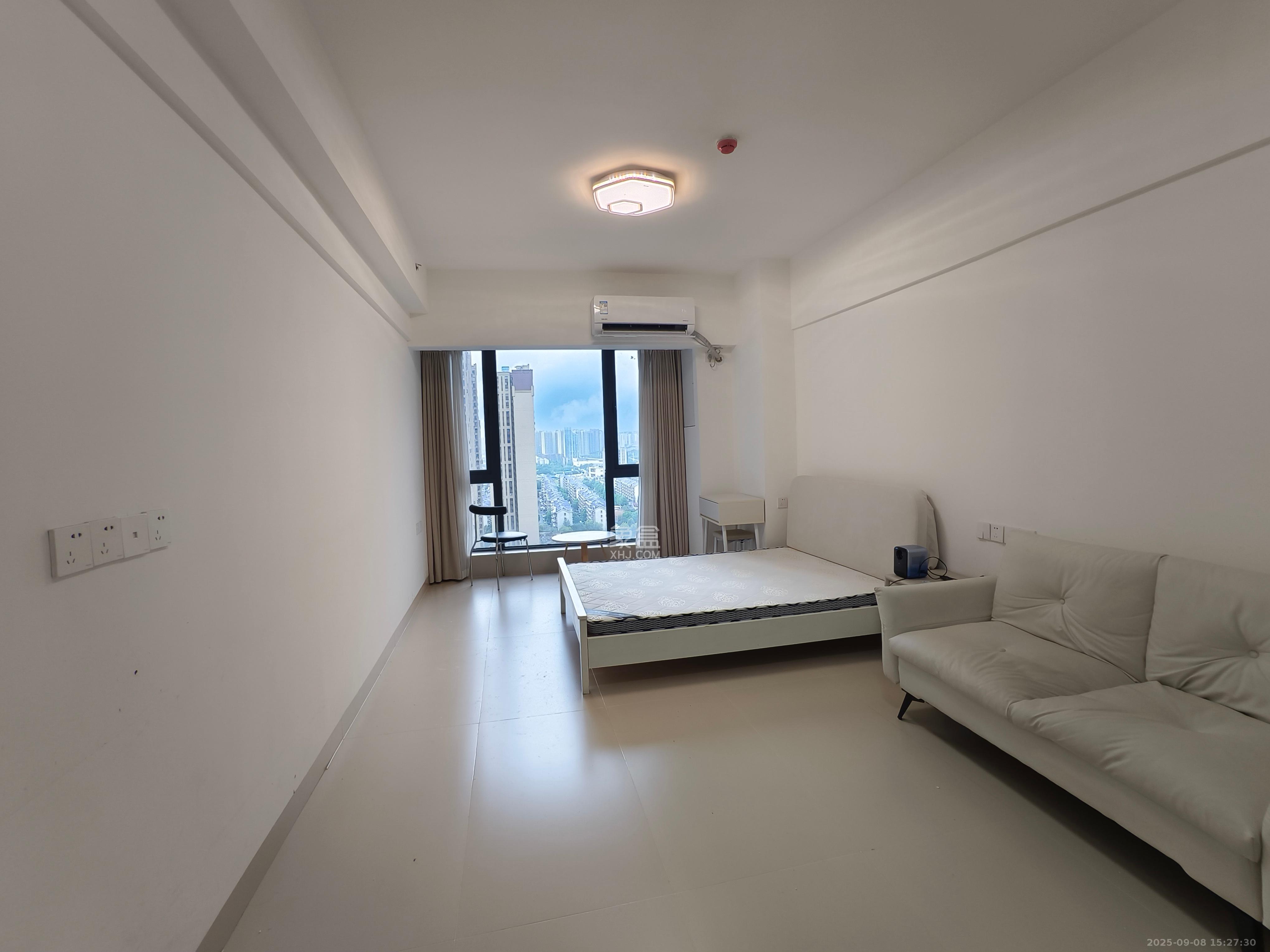 兰亭湾畔 1室1厅1卫 1650.0元/月 兰亭湾畔 1室1厅1卫 1650.0元/月室内图