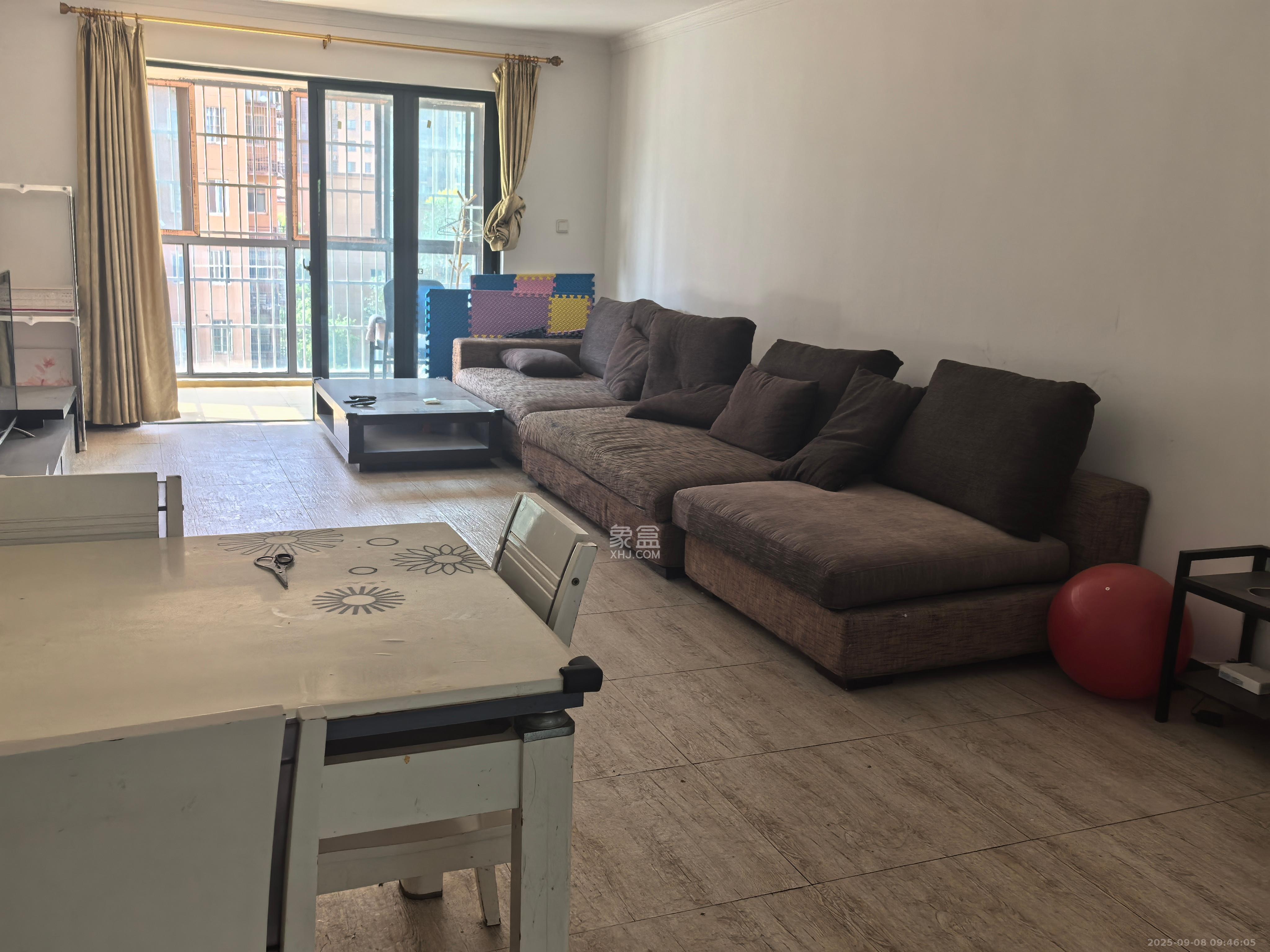 诚兴园 2室2厅2卫 2000.0元/月 诚兴园 2室2厅2卫 2000.0元/月室内图