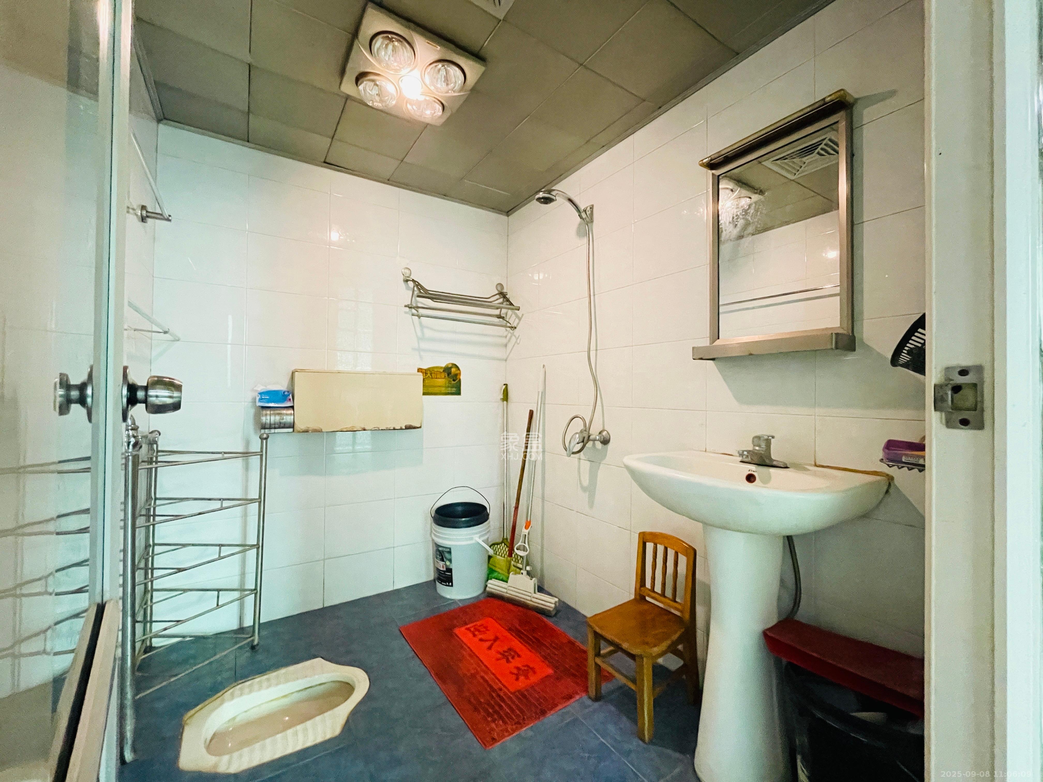 维一星城  2室2厅1卫    3200.0元/月室内图