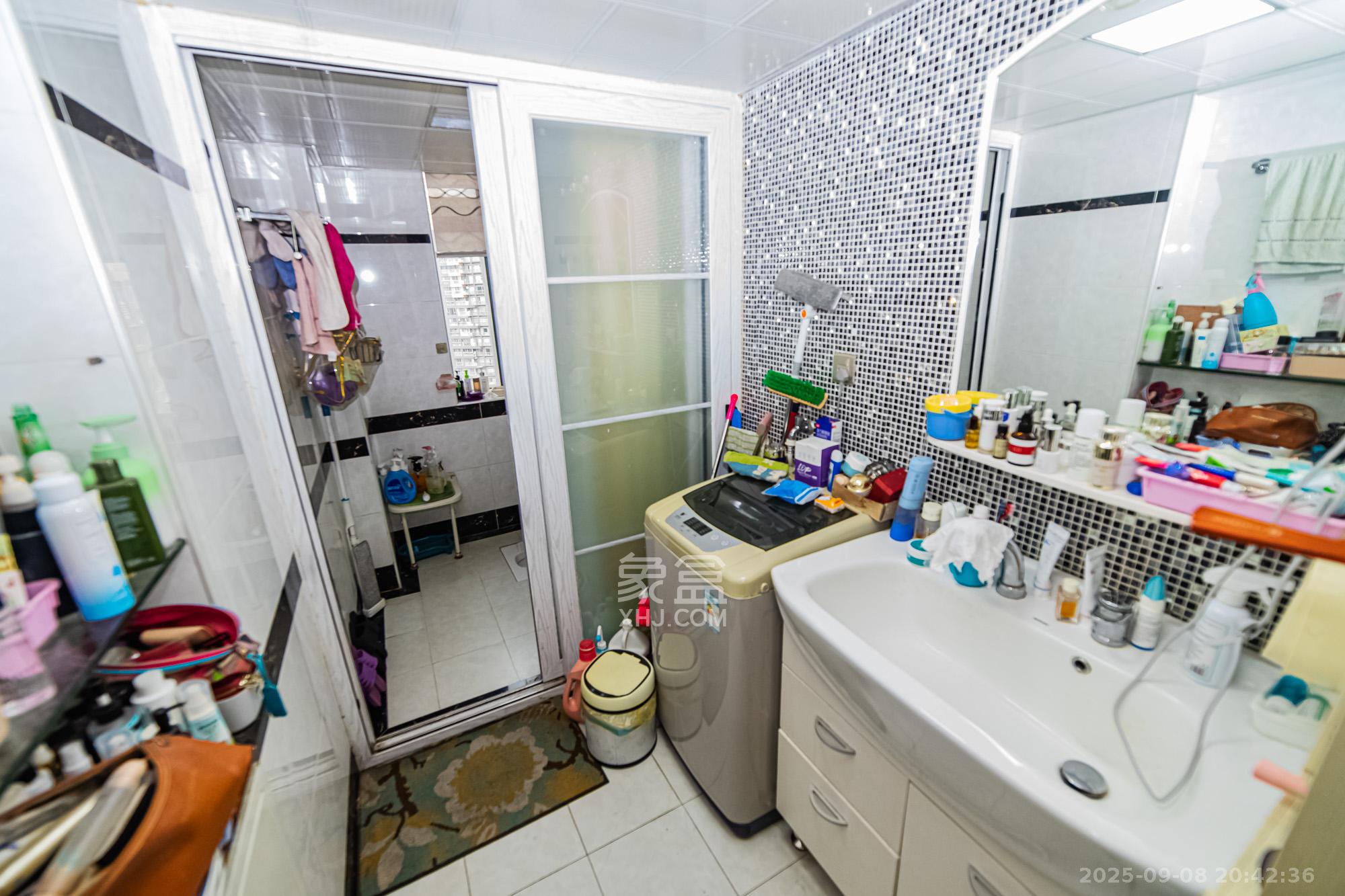 滨江君悦香邸  3室2厅2卫    130.28万 滨江君悦香邸  3室2厅2卫    130.28万卫生间