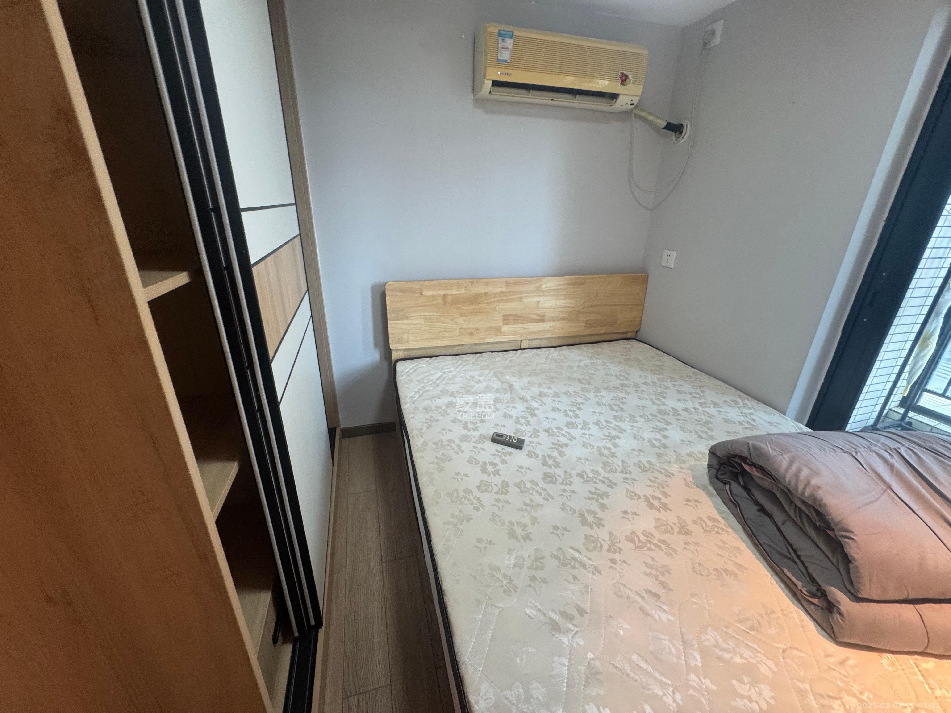 时代年华 3室2厅2卫 1600.0元/月 时代年华 3室2厅2卫 1600.0元/月室内图