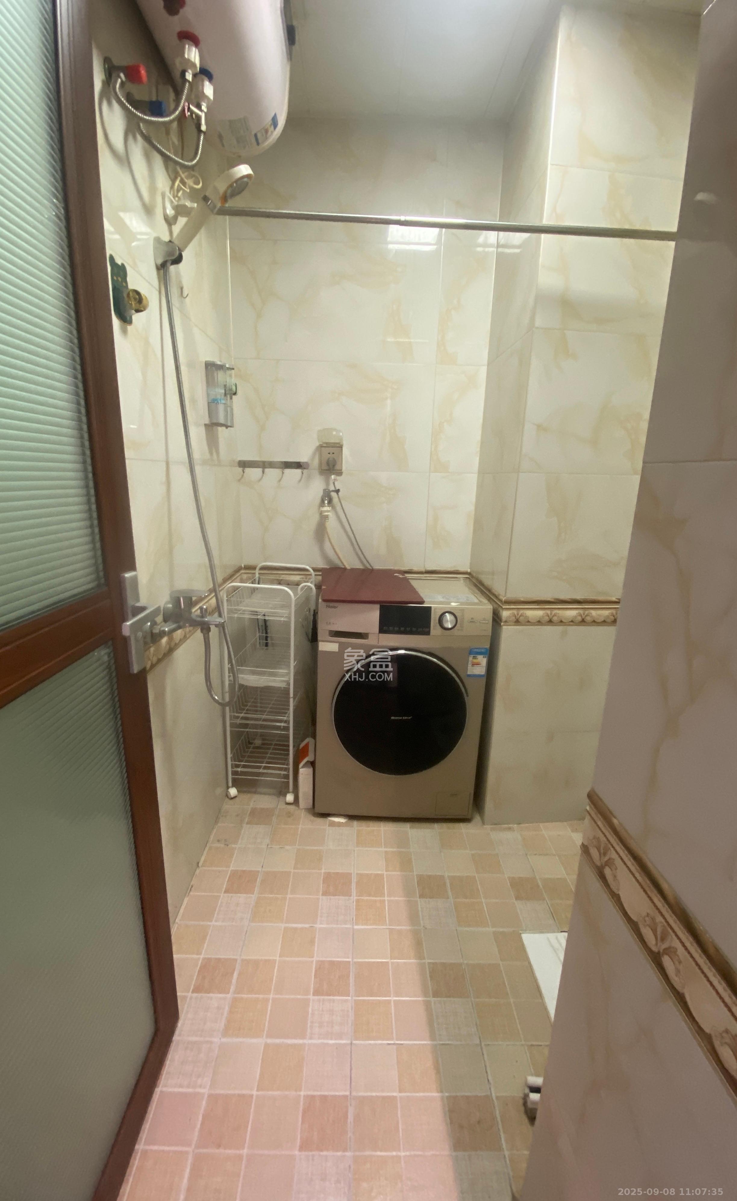 叠彩兰亭  1室1厅1卫    1350.0元/月室内图