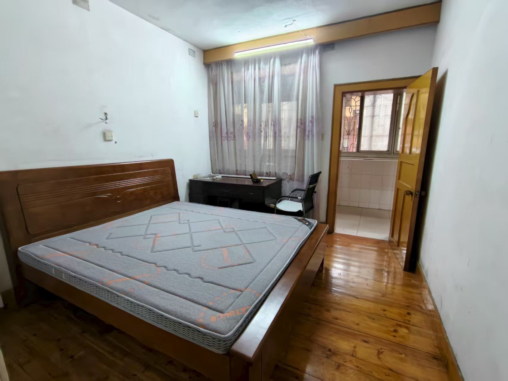 娄底市供销大院家属楼 3室2厅2卫 1300.0元/月 娄底市供销大院家属楼 3室2厅2卫 1300.0元/月室内图