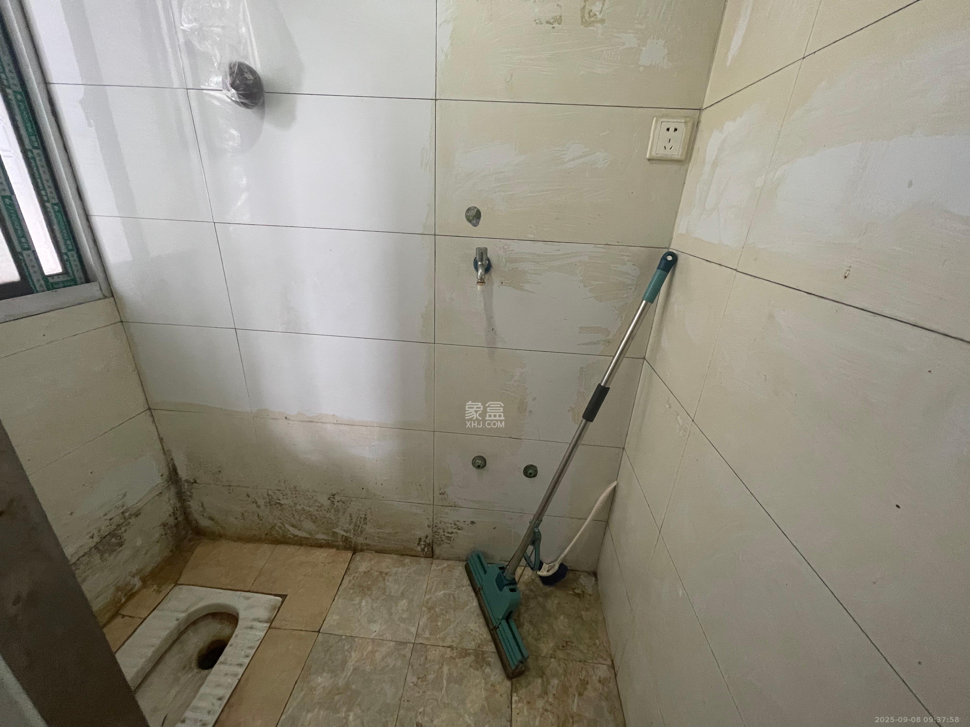 马家冲社区（马家冲小区）  1室1厅1卫    1300.0元/月室内图