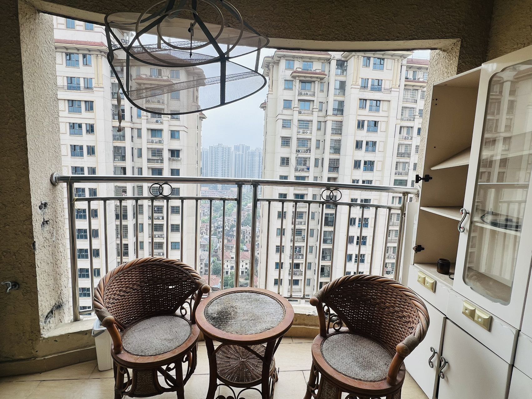 碧桂园  3室2厅1卫    1500.0元/月室内图