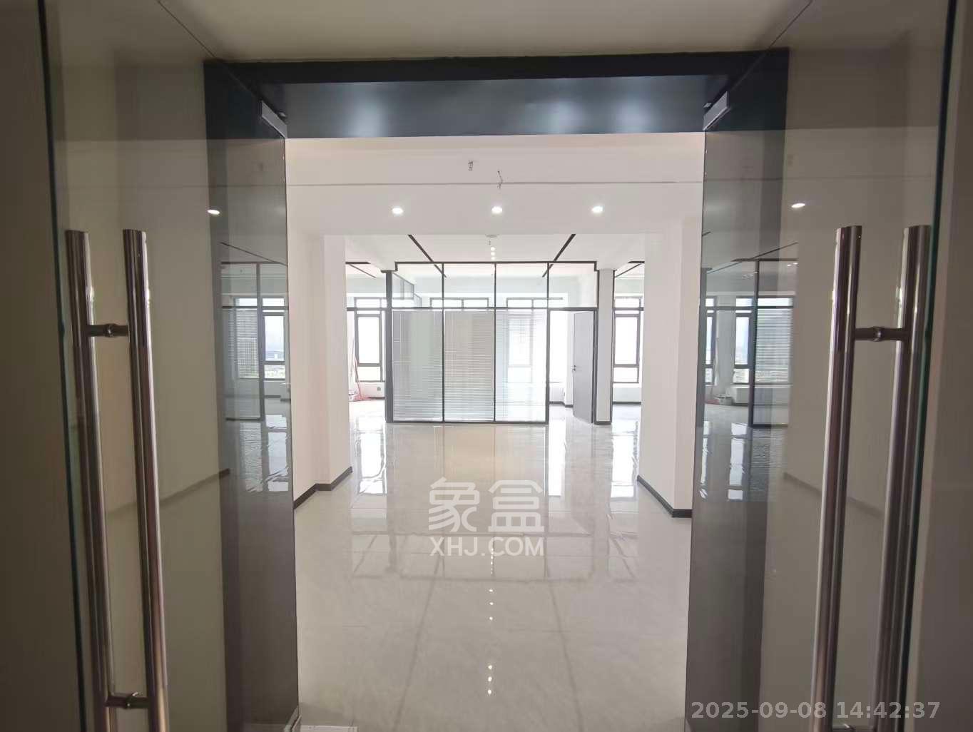 润和国际广场  4室0厅0卫    8500.0元/月室内图