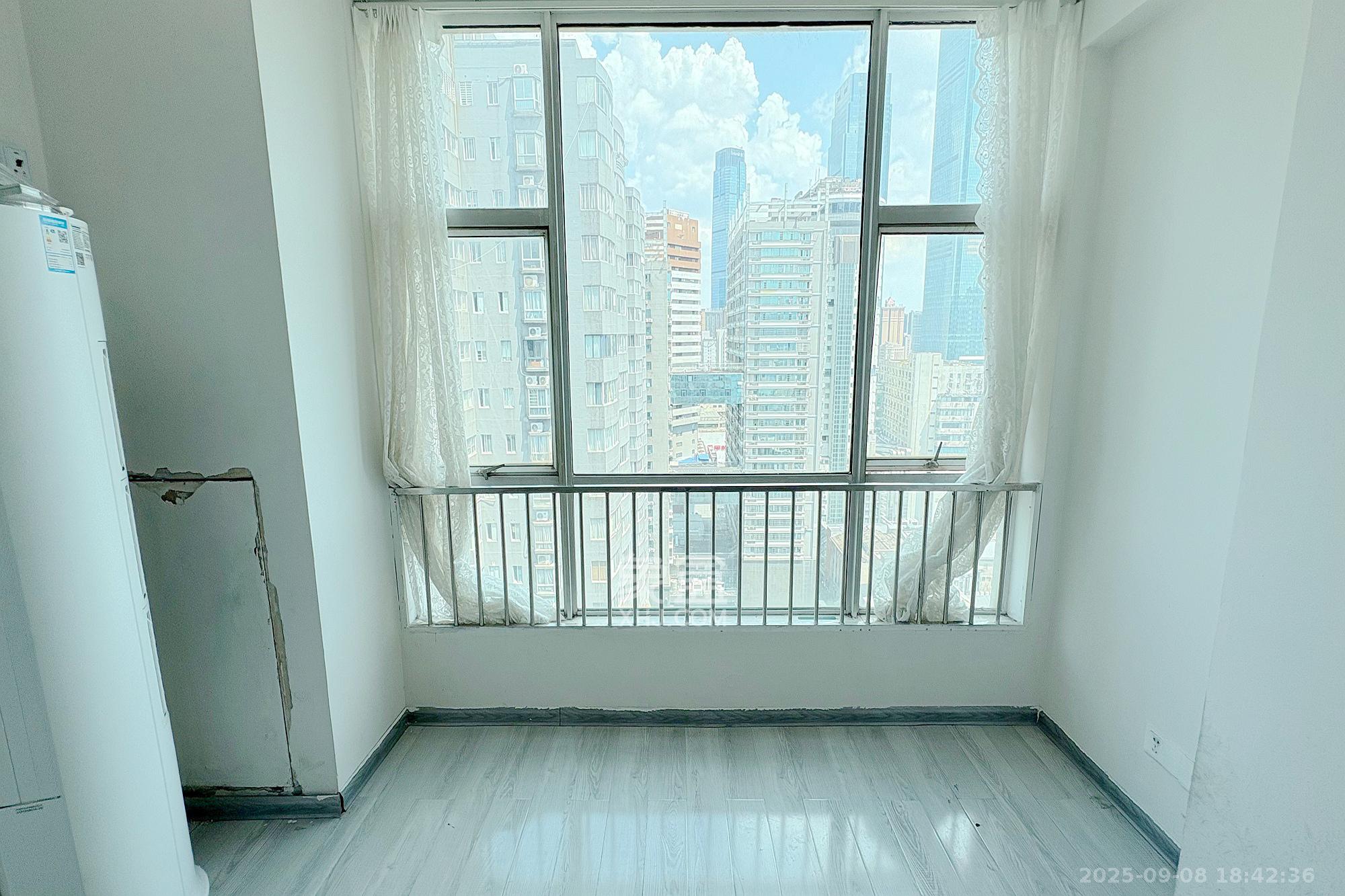 五一新干线 1室1厅1卫 2100.0元/月 五一新干线 1室1厅1卫 2100.0元/月室内图