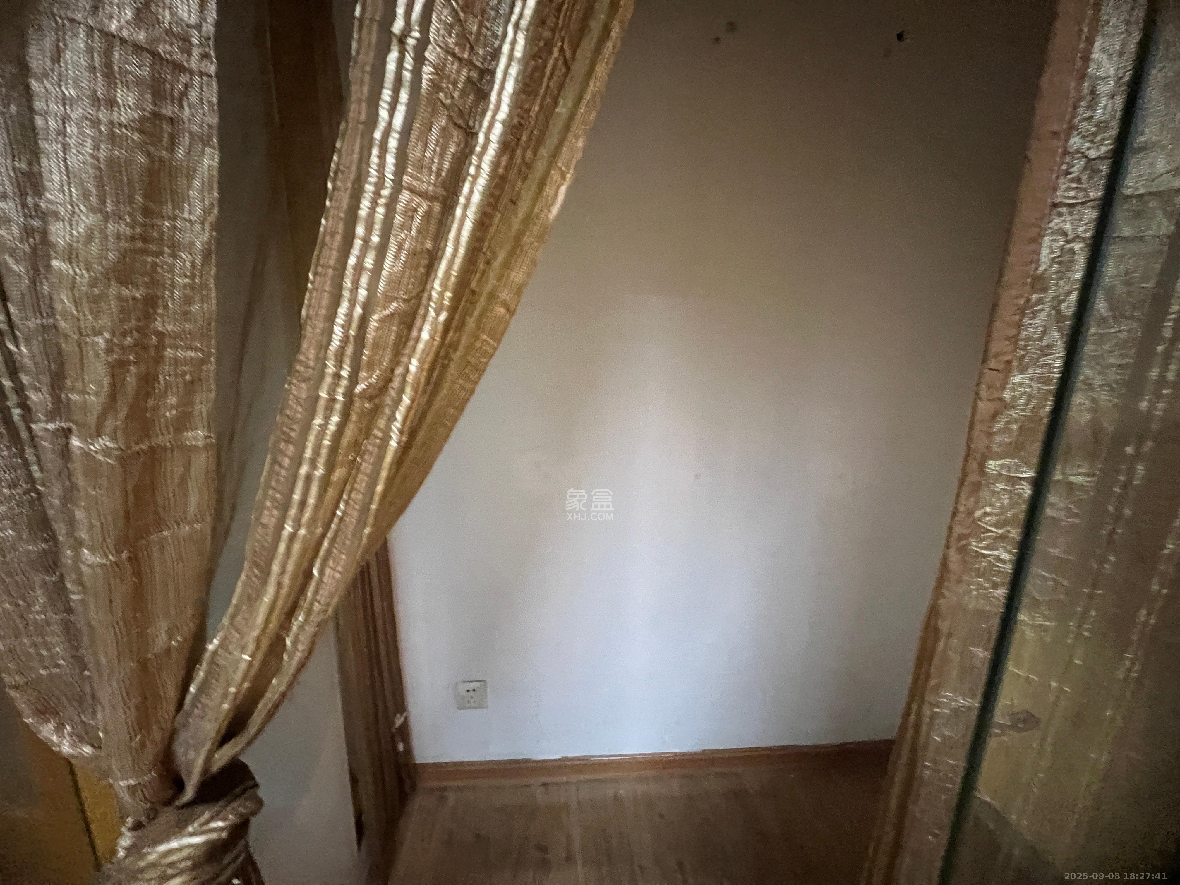 上东印象  1室1厅1卫   1500.00元/月室内图