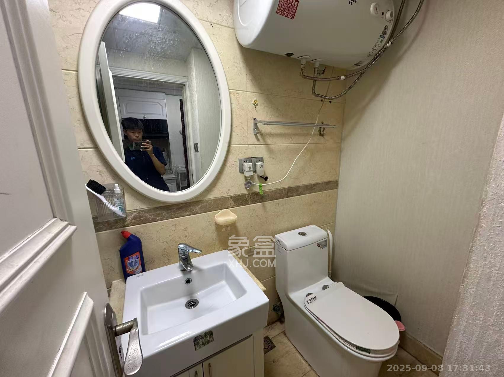 沁园春御院  1室1厅1卫   1600.00元/月室内图
