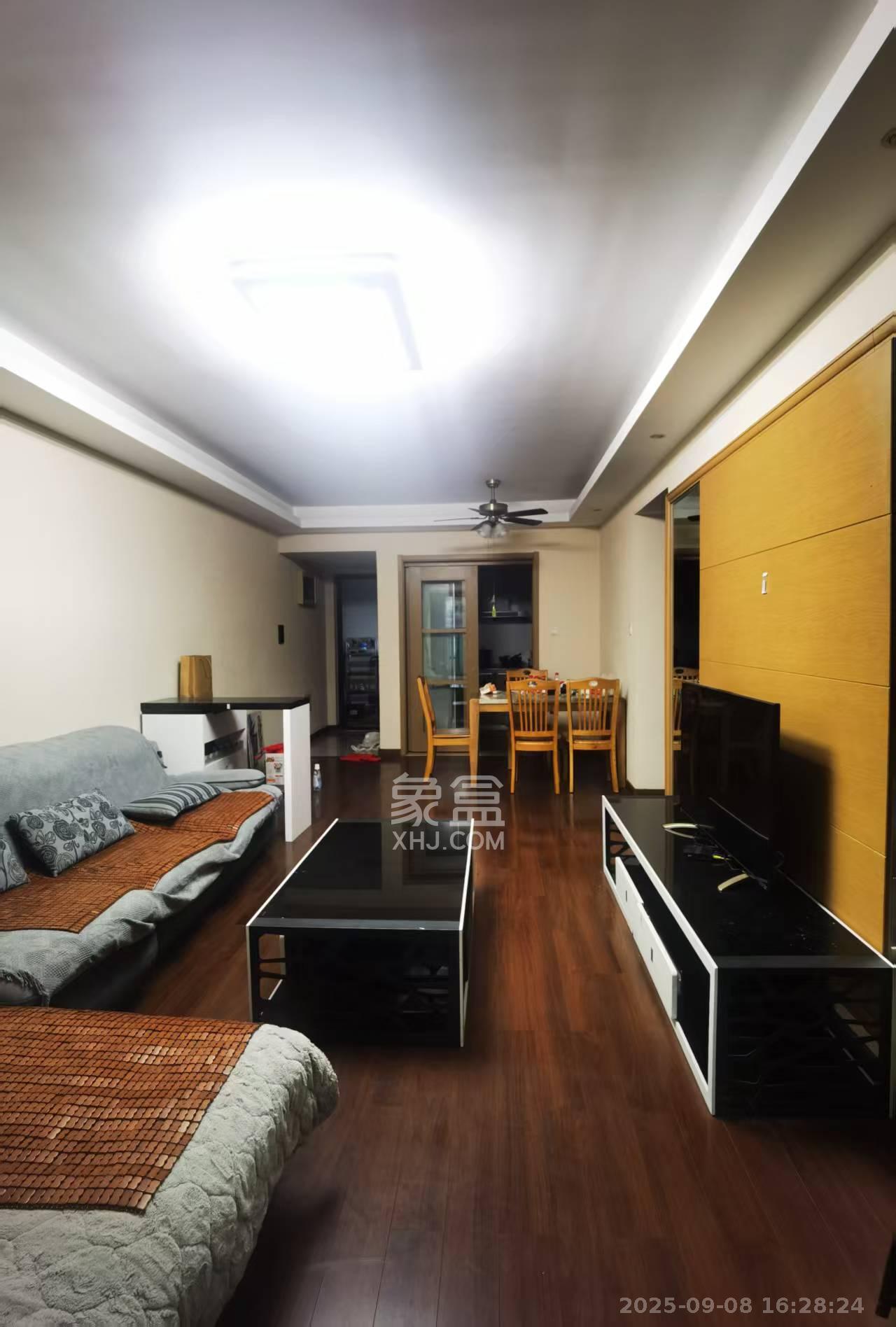 万科白鹭郡 3室2厅1卫 2400.0元/月 万科白鹭郡 3室2厅1卫 2400.0元/月室内图