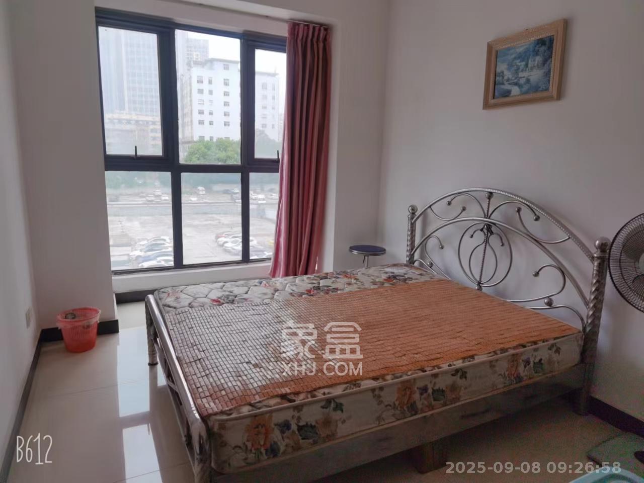 中天广场 1室1厅1卫 2000.0元/月 中天广场 1室1厅1卫 2000.0元/月室内图