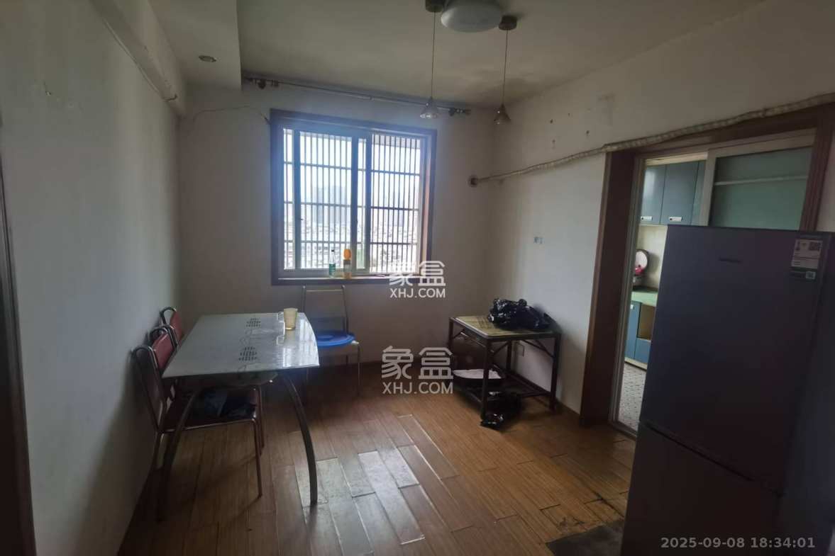 枫林美景  2室2厅1卫    1900.0元/月 枫林美景  2室2厅1卫    1900.0元/月室内图