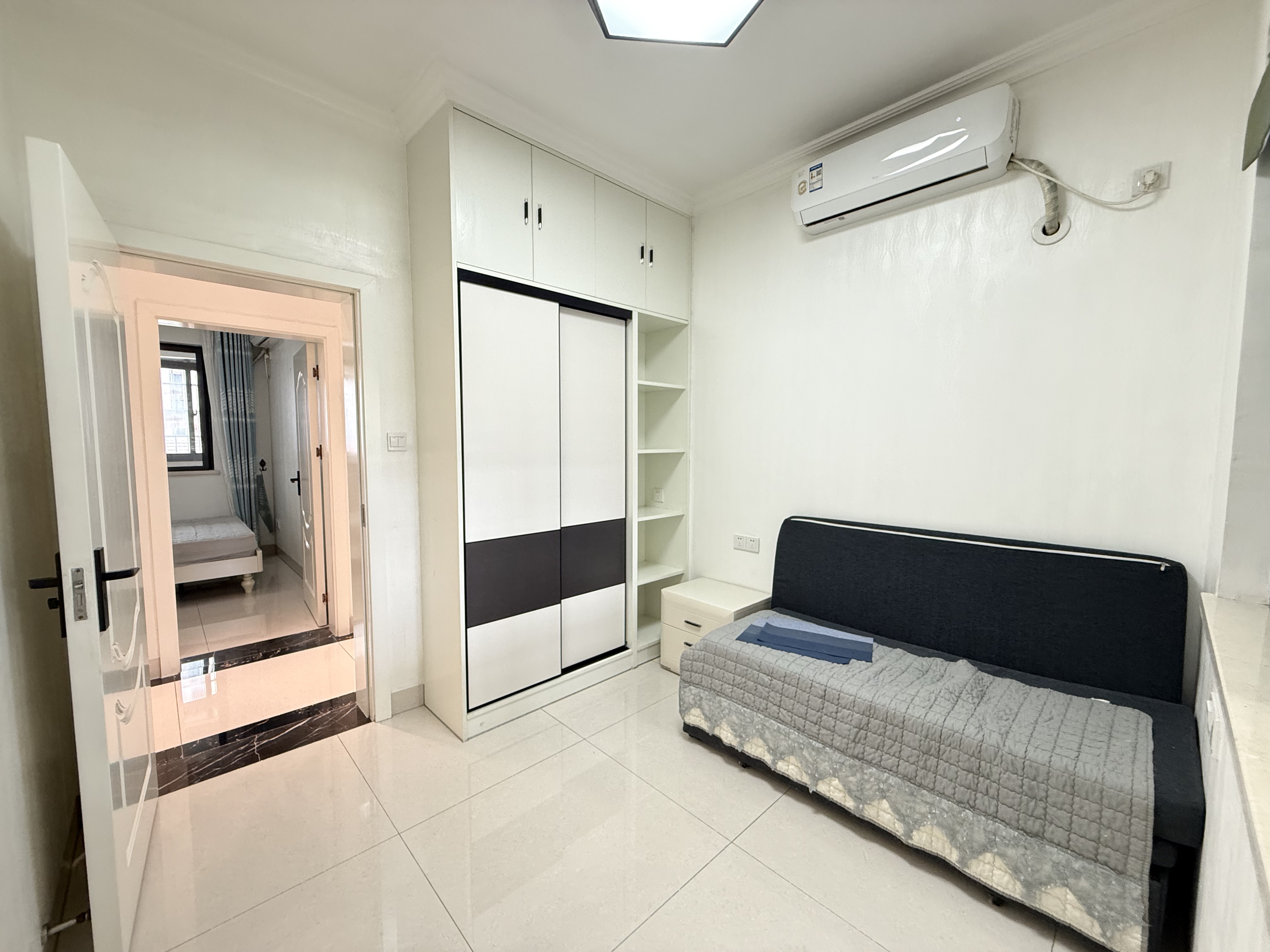 新城吾悦广场 3室2厅1卫 3100.0元/月 新城吾悦广场 3室2厅1卫 3100.0元/月室内图