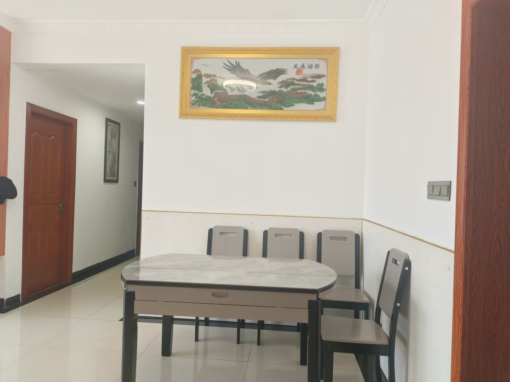 学府花园(文苑瑞景) 4室2厅2卫 1800.0元/月 学府花园(文苑瑞景) 4室2厅2卫 1800.0元/月室内图