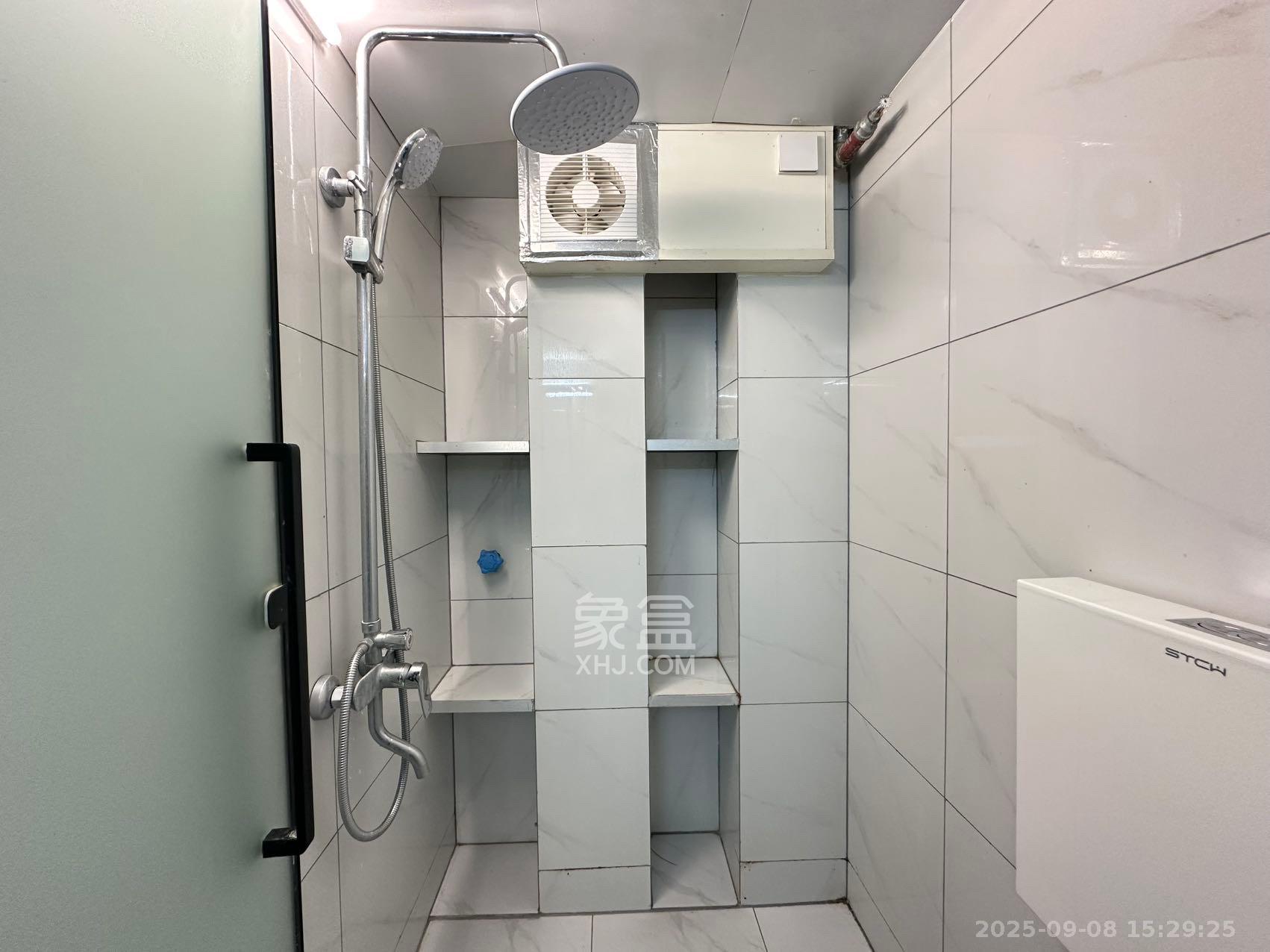 越秀悦湖台  2室1厅1卫   2300.00元/月室内图